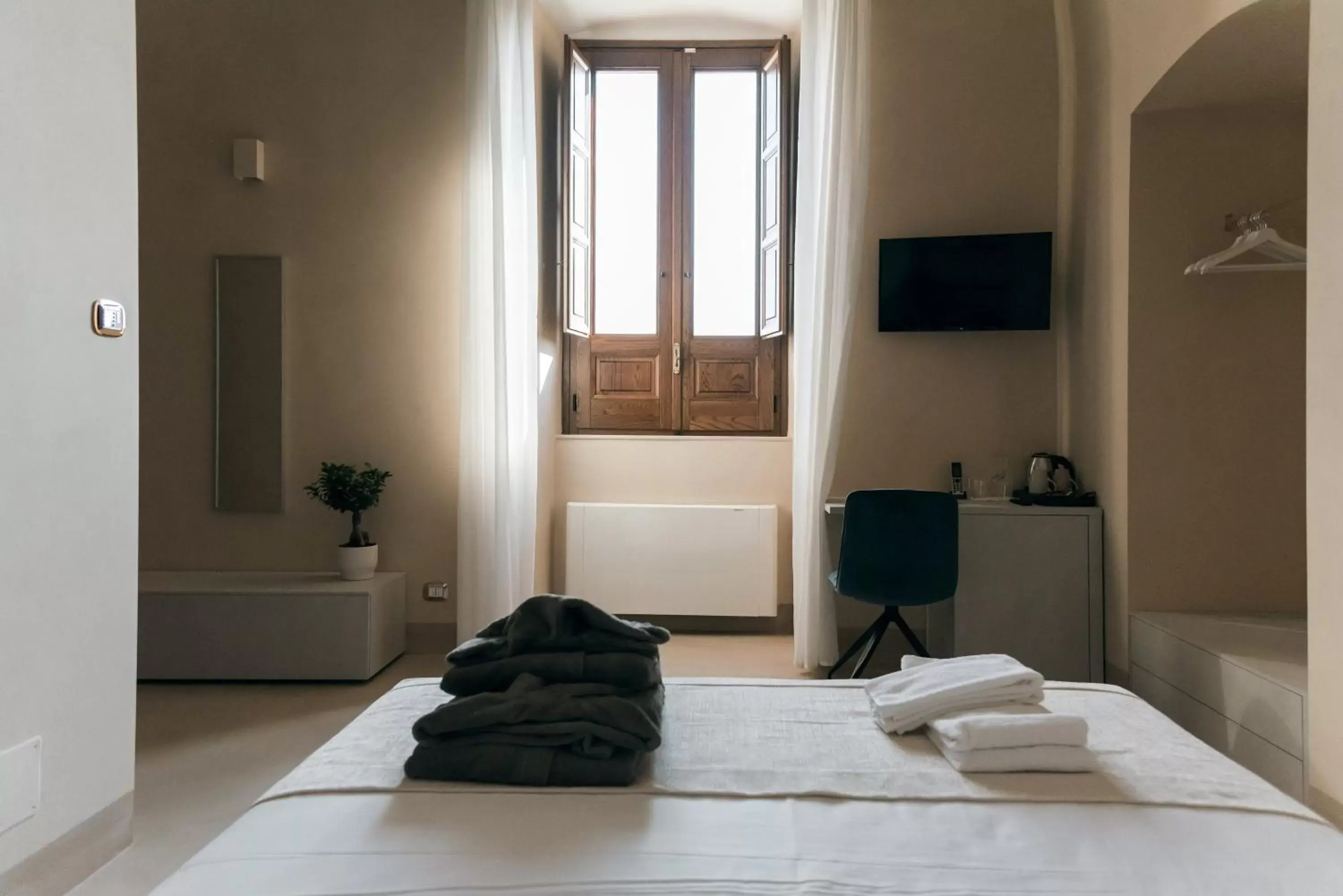 Bedroom, Bed in Villa Pesce 1820 Residenza d'Epoca & SPA