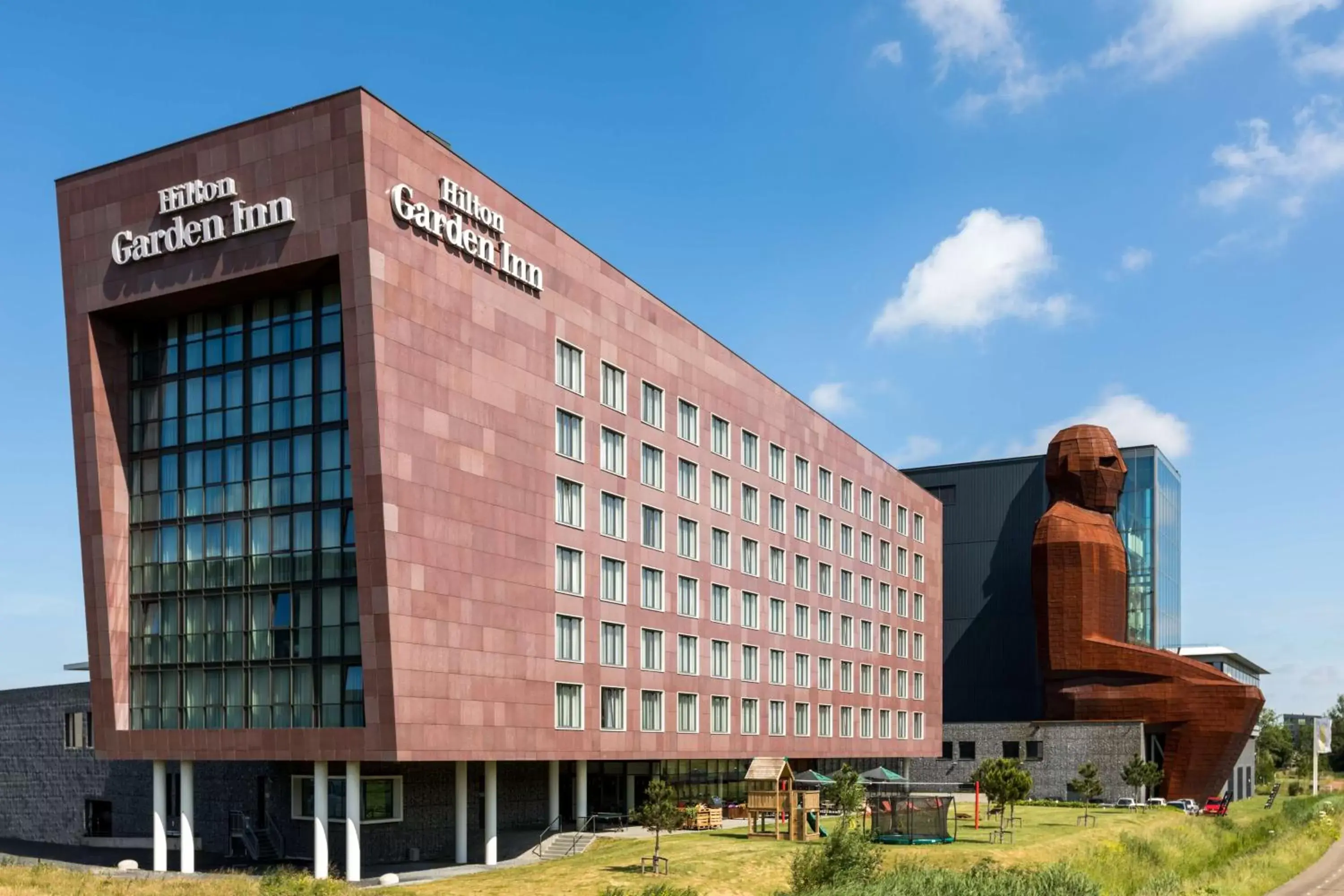 Property Building in Hilton Garden Inn Leiden