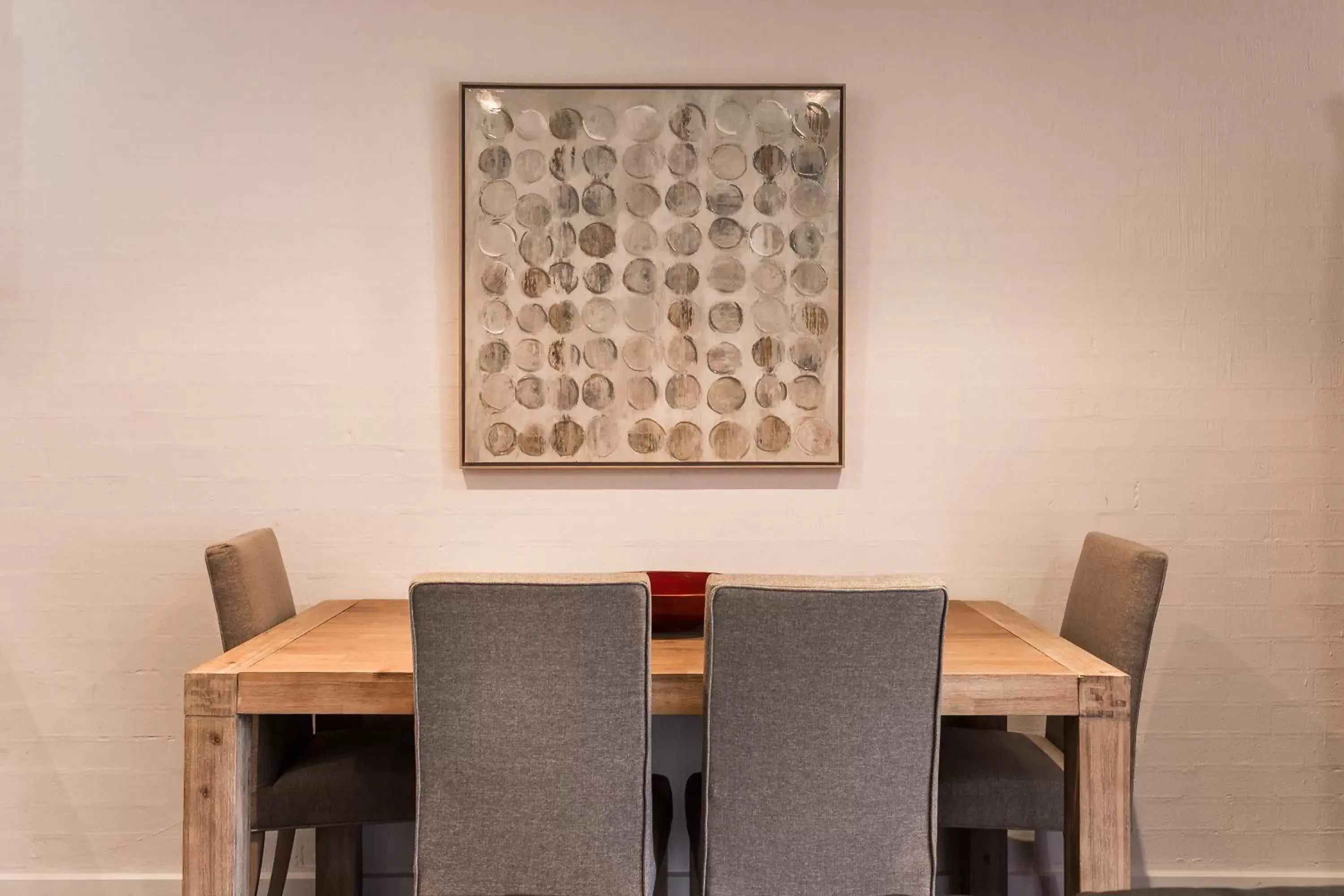 Dining Area in Blazing Stump Motel & Suites