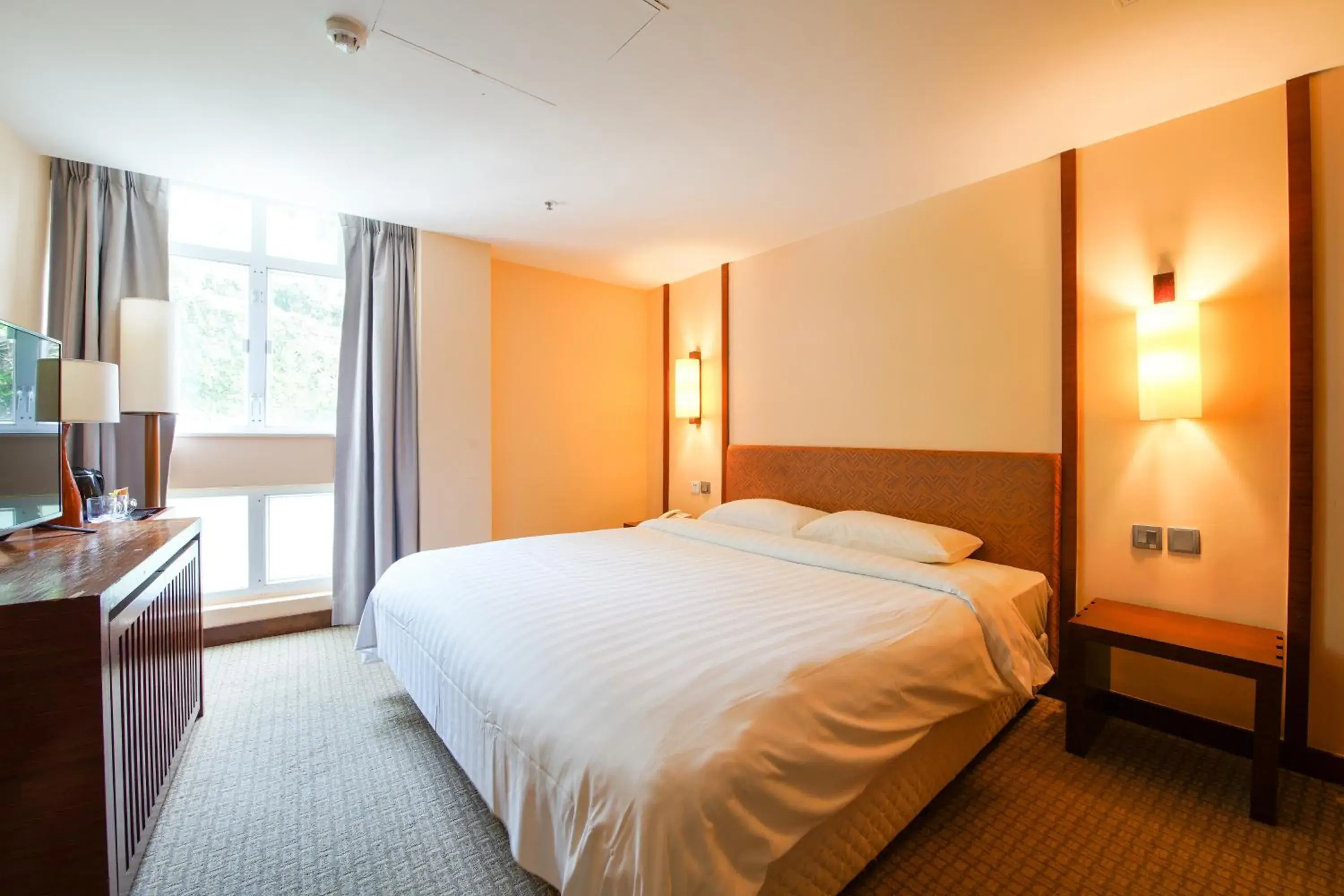 Double Room with Hill View in Warwick Hotel Cheung Chau