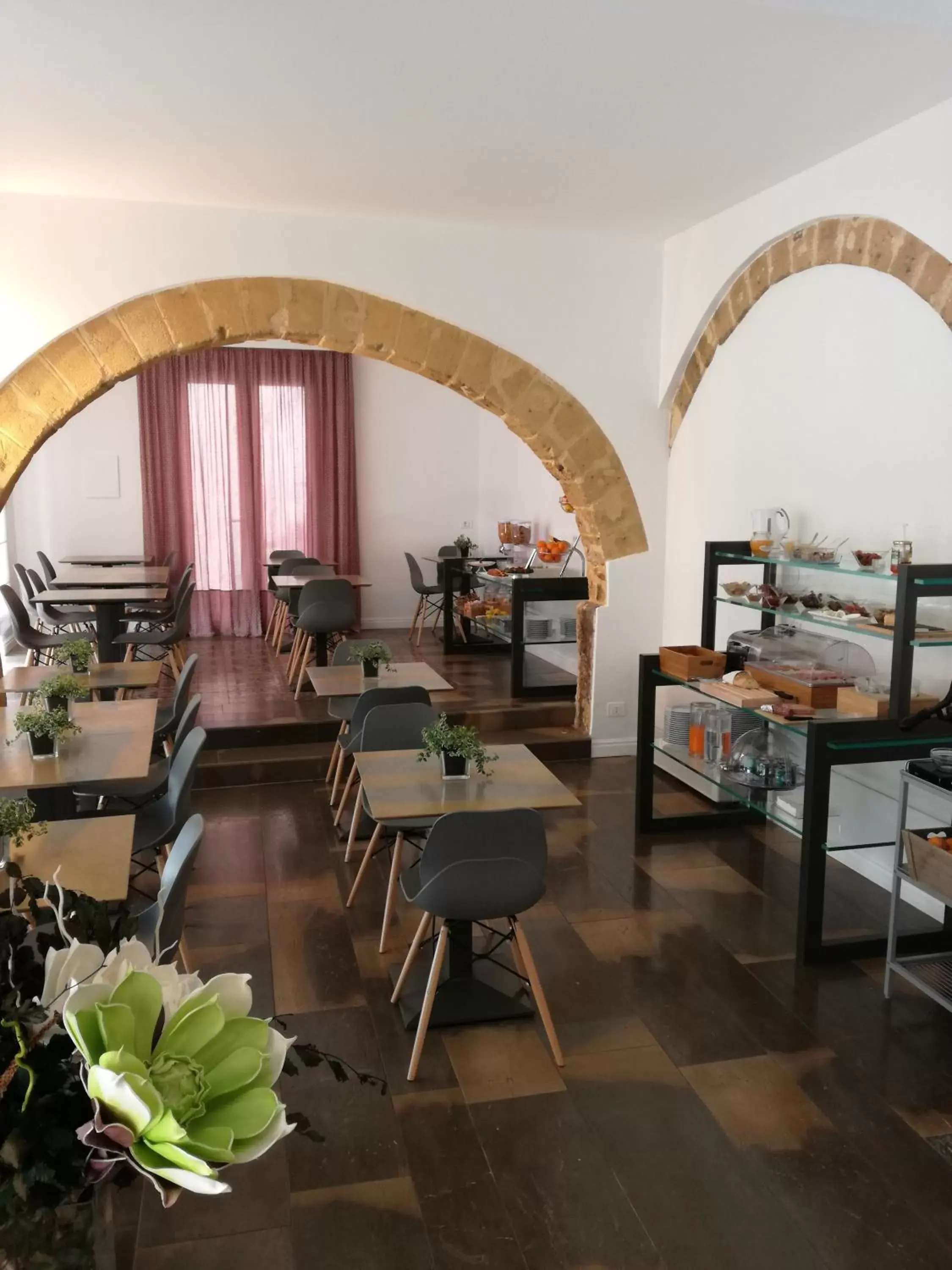 Restaurant/Places to Eat in Viacolvento