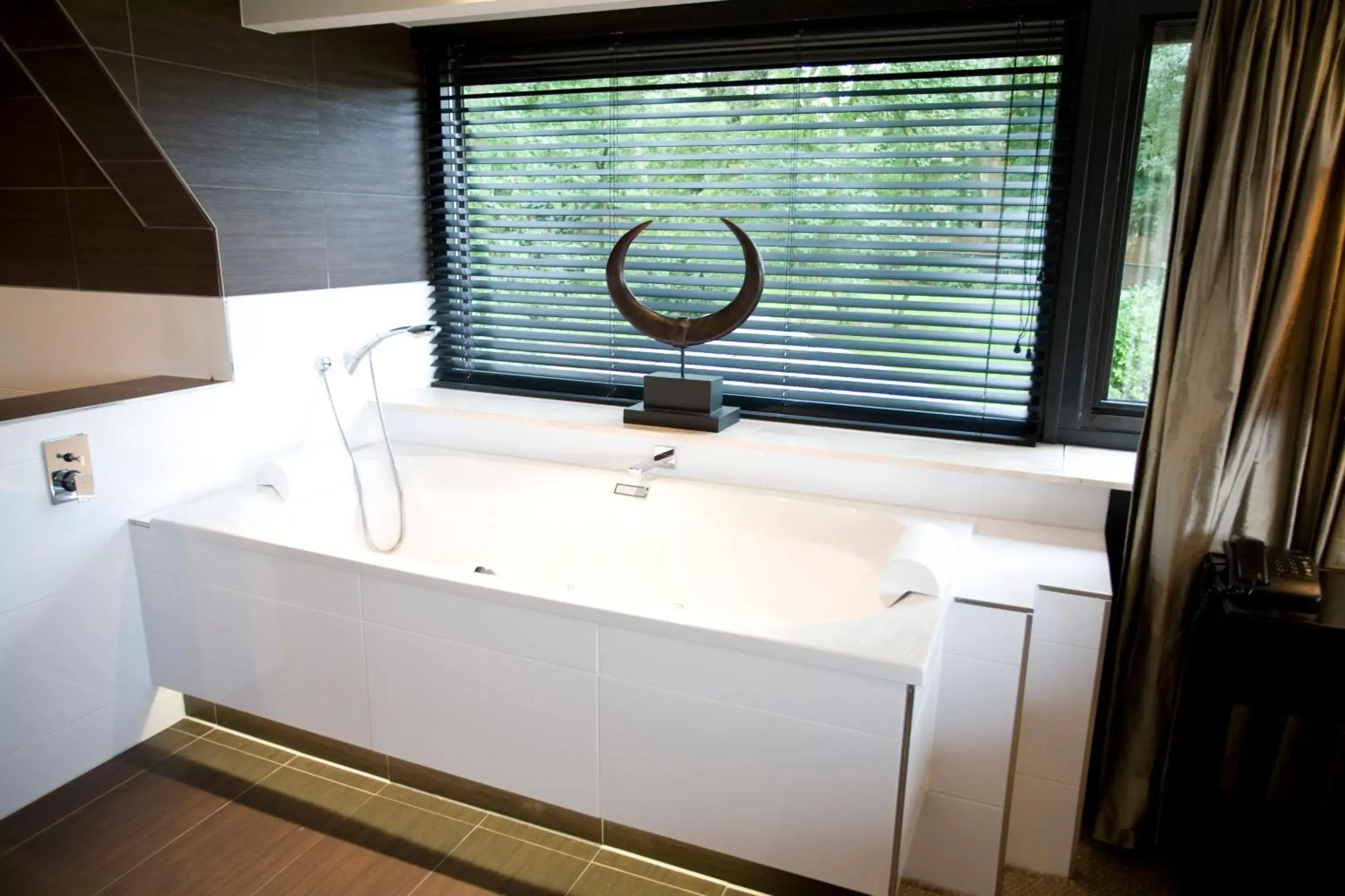 Bathroom in Van der Valk Hotel Apeldoorn - de Cantharel