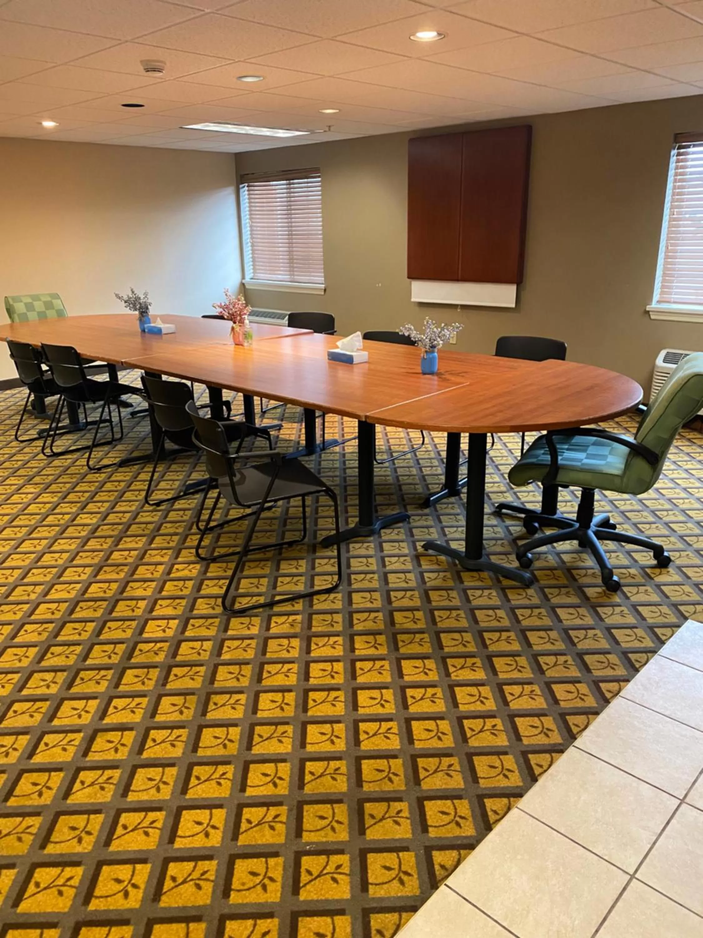 Meeting/conference room in Candlewood Williamsport by IHG