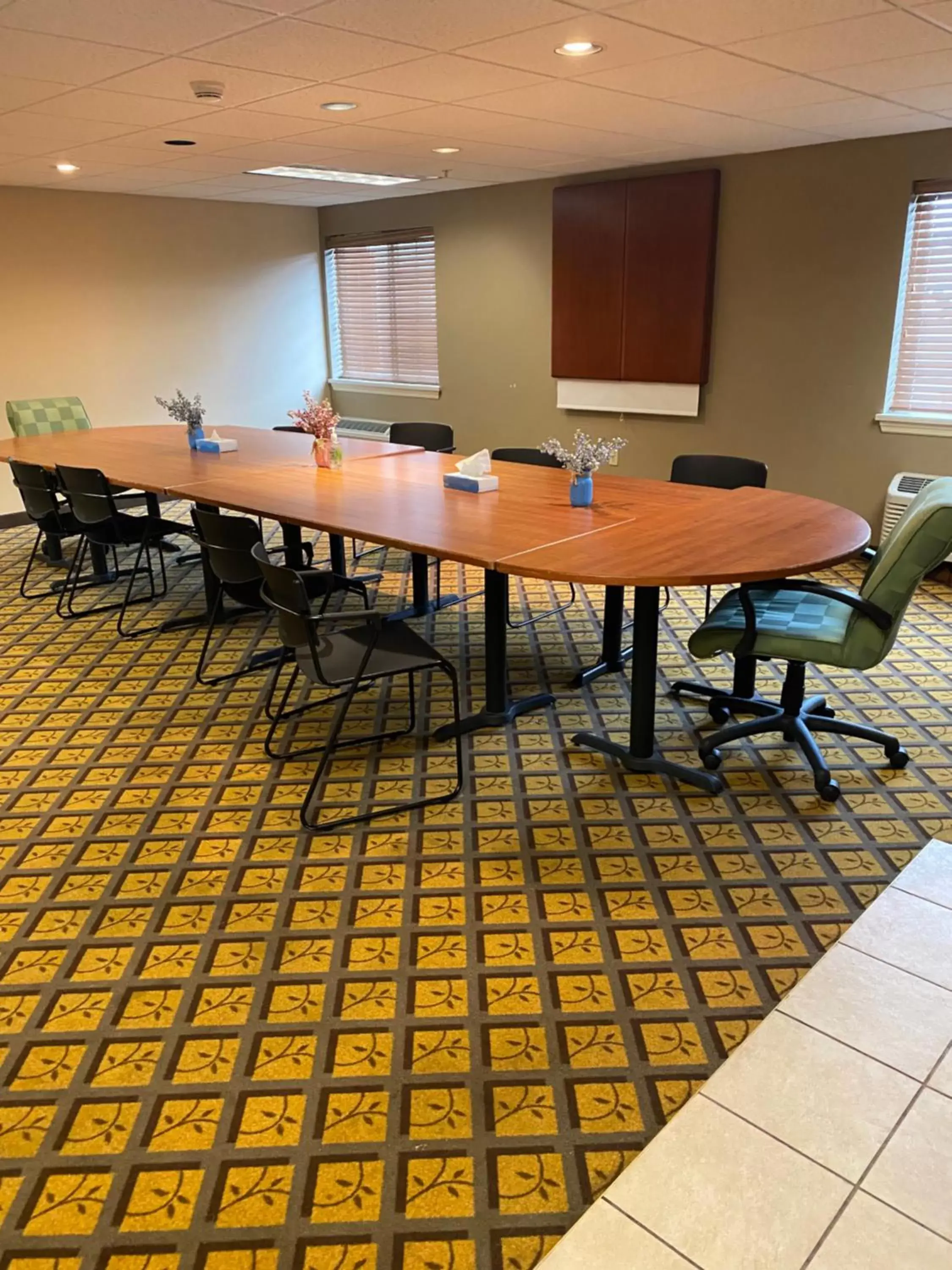 Meeting/conference room in Candlewood Williamsport by IHG Meeting/conference room in Candlewood Williamsport by IHG