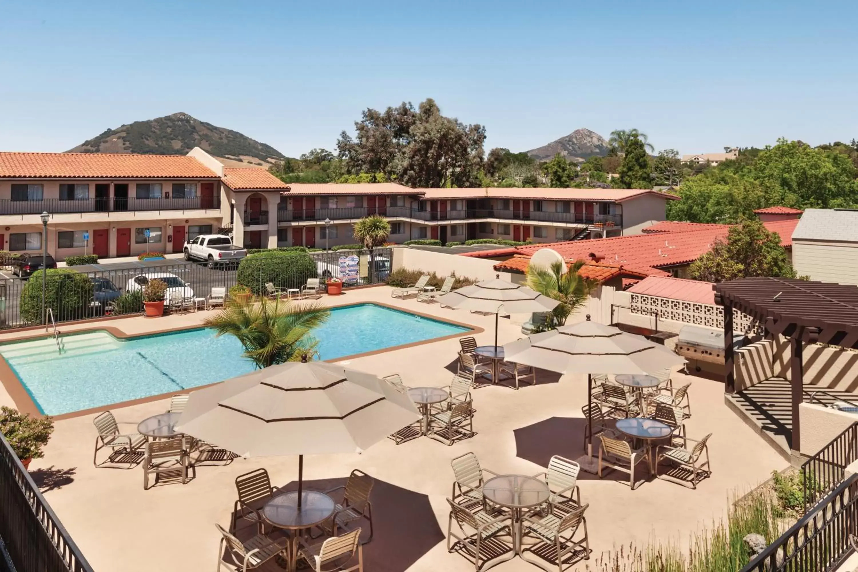 Swimming pool, Pool View in Sands Inn & Suites