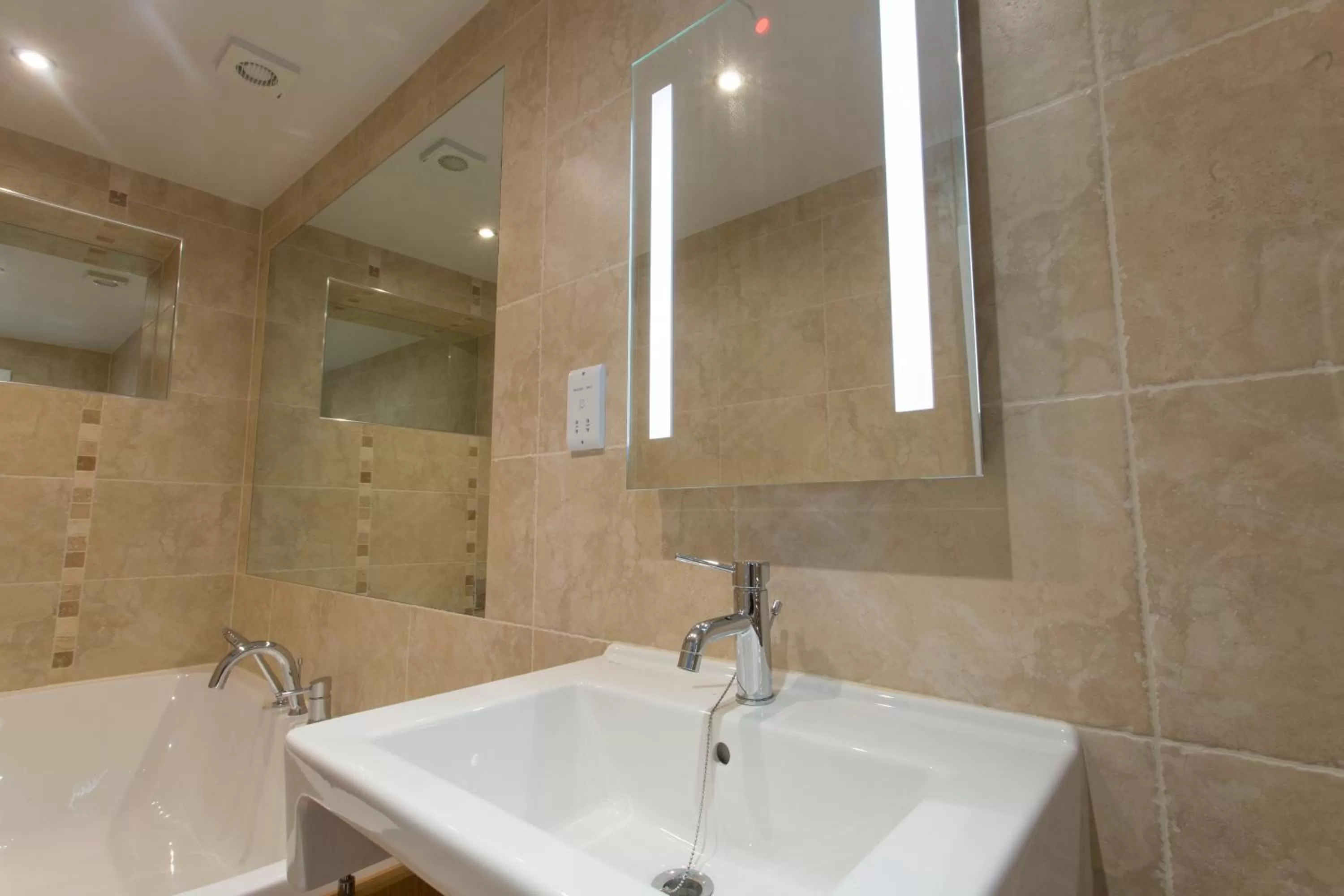 Bathroom in The Wheatsheaf Hotel