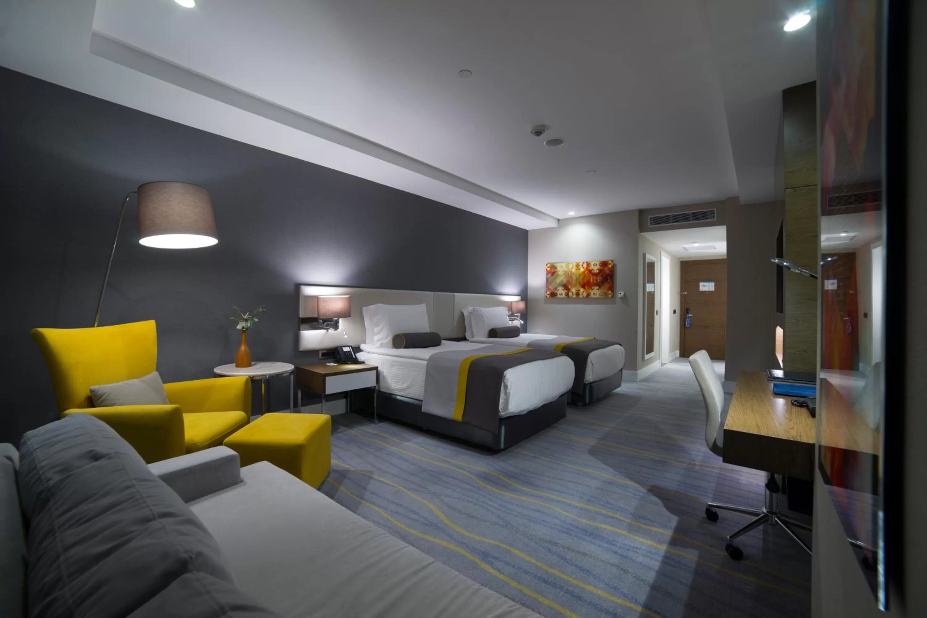 Living room, Bed in Radisson Blu Hotel, Kayseri