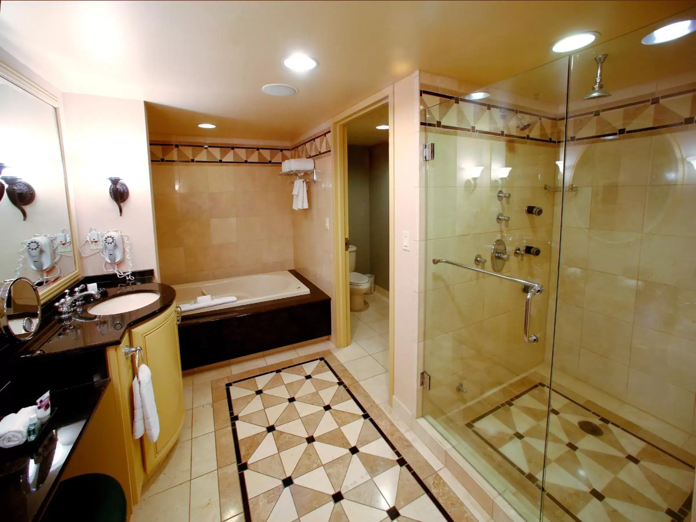 Bathroom in Harrah's North Kansas City Hotel & Casino