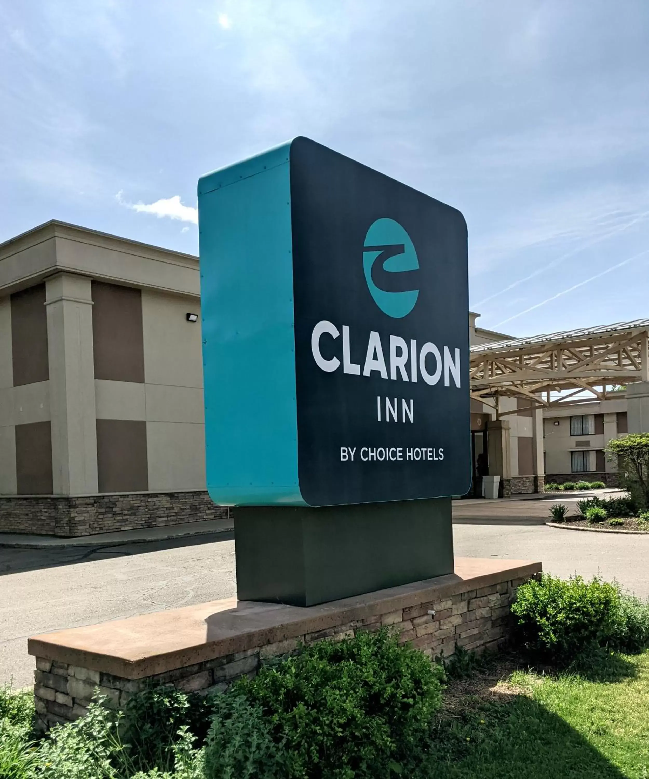 Property building in Clarion Inn Elmira-Horseheads Property building in Clarion Inn Elmira-Horseheads