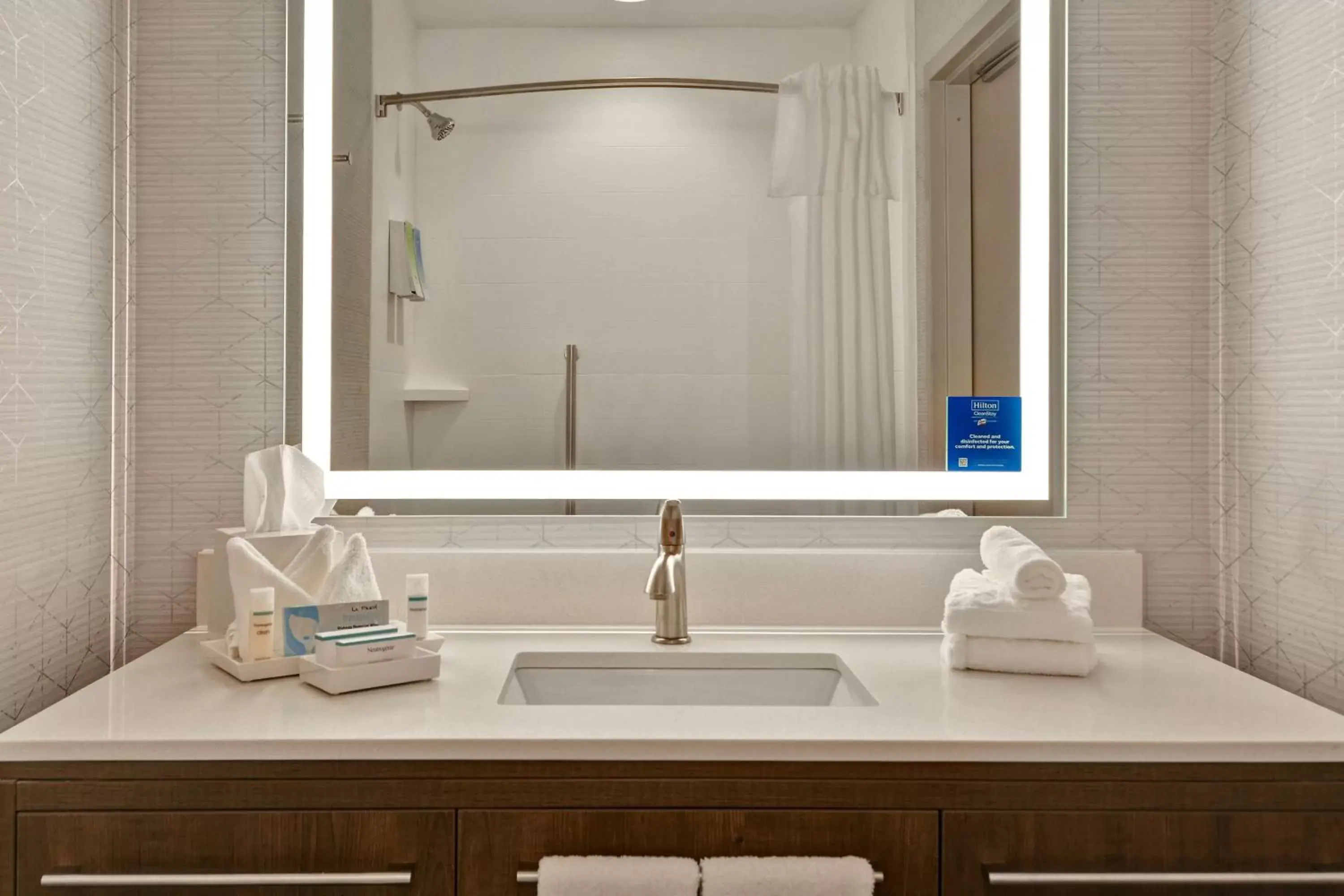 Bathroom in Home2 Suites By Hilton Savannah Midtown, Ga