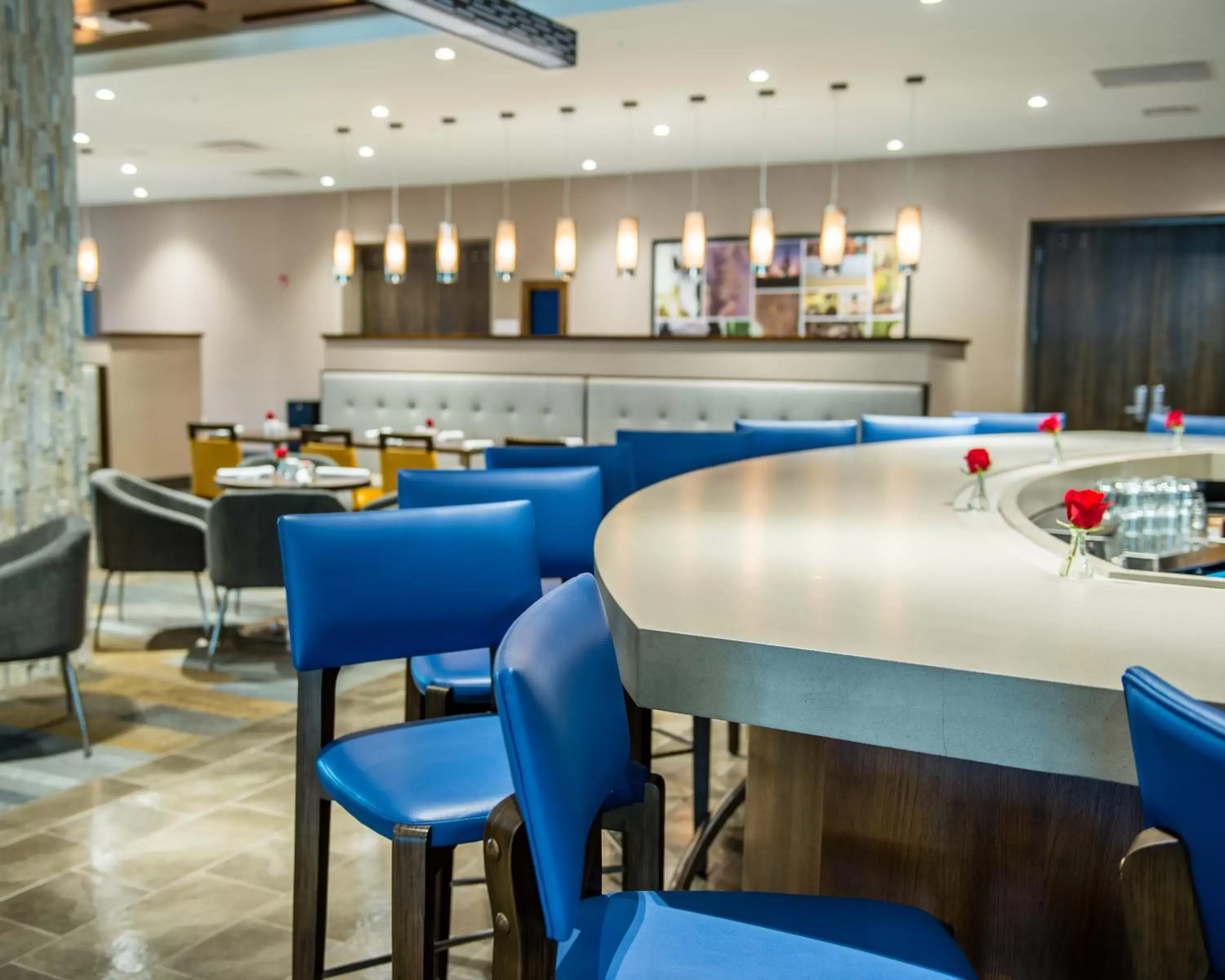 Lounge or bar, Restaurant/Places to Eat in Cambria Hotel McAllen Convention Center