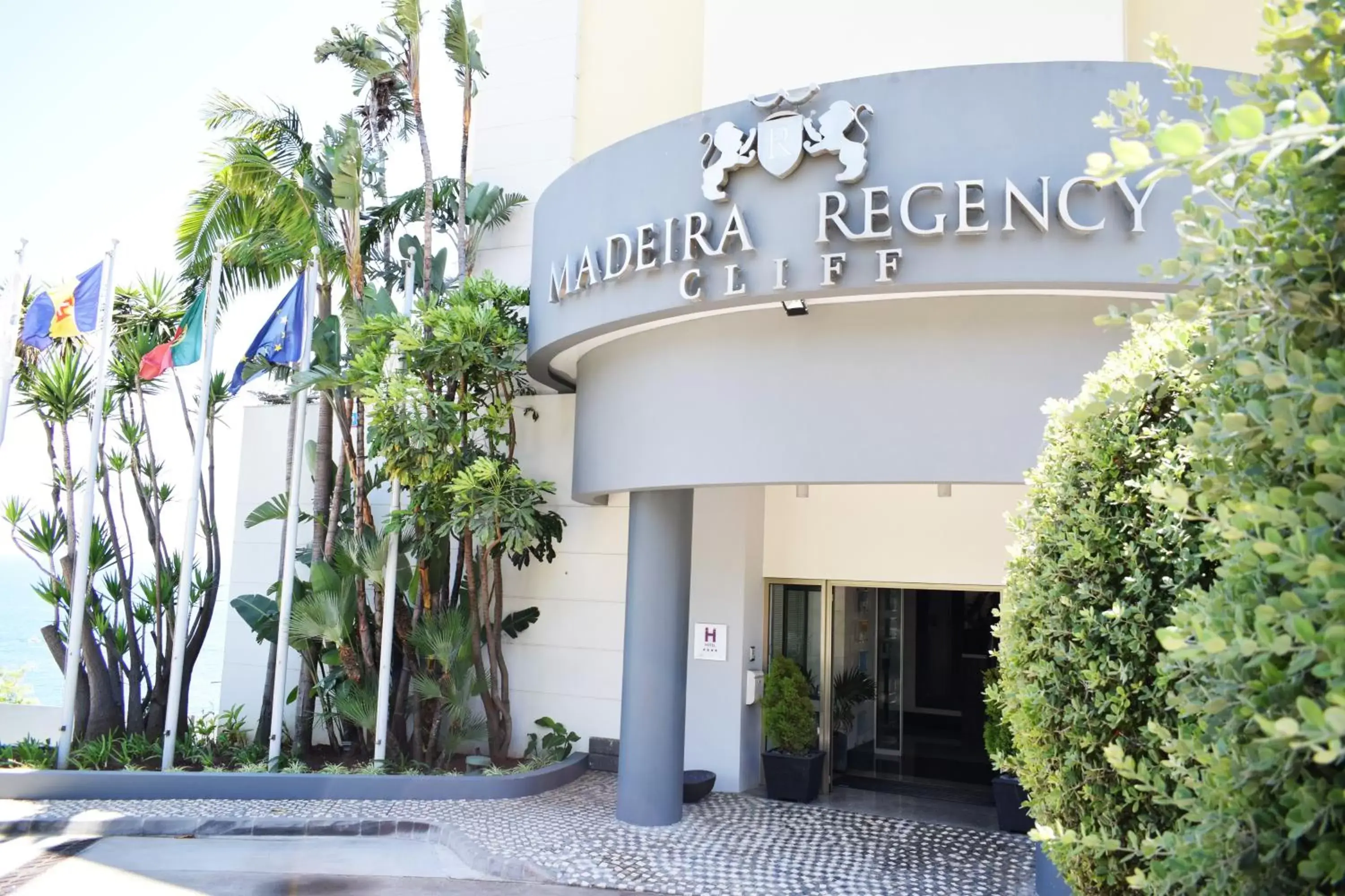 Facade/entrance in Madeira Regency Cliff - Adults Only