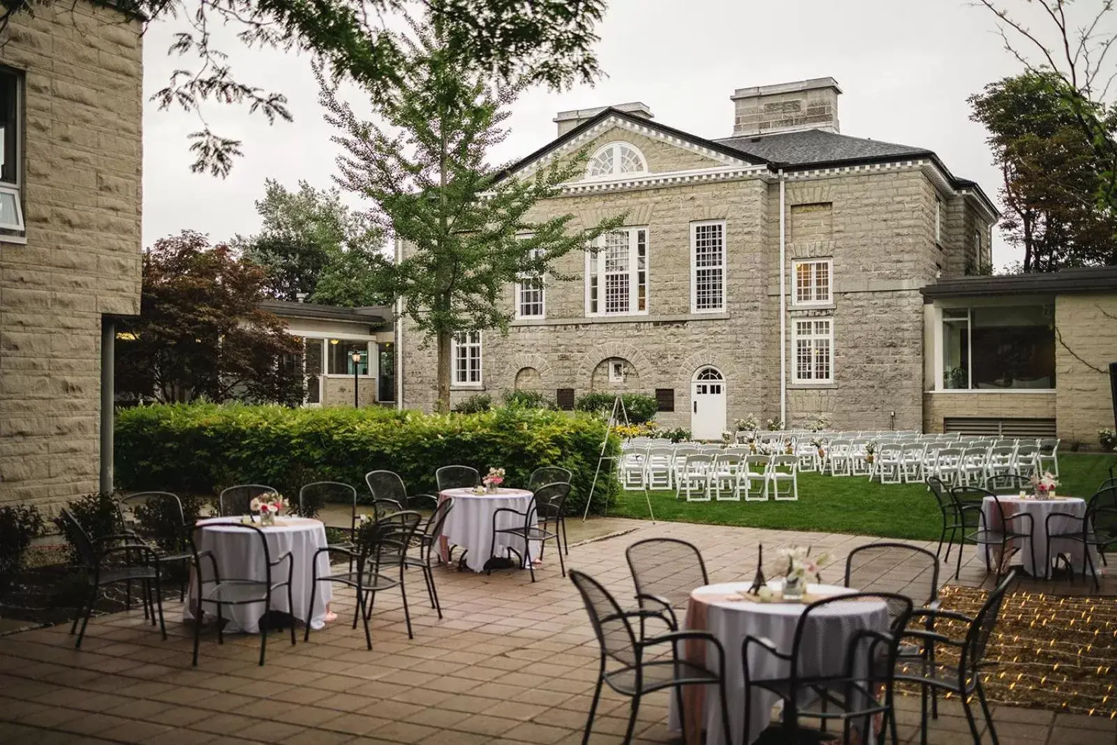 Patio in Donald Gordon Hotel and Conference Centre