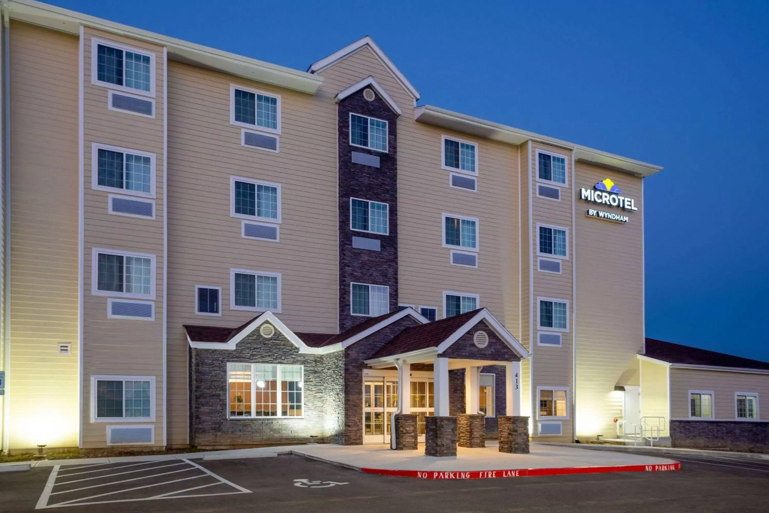 Property Building in Microtel Inn & Suites by Wyndham Liberty NE Kansas City Area