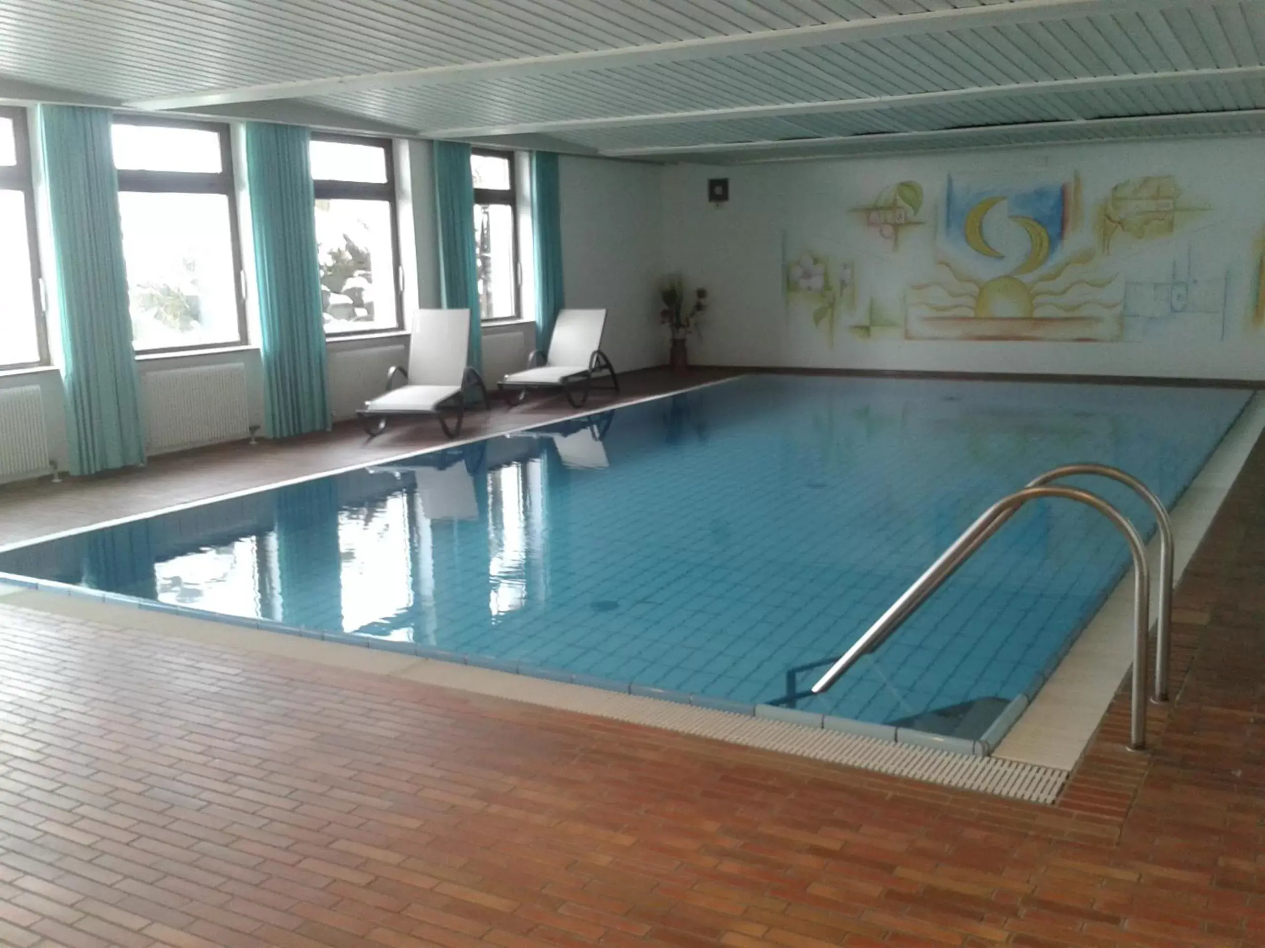 Swimming Pool in Sporthotel Rasen