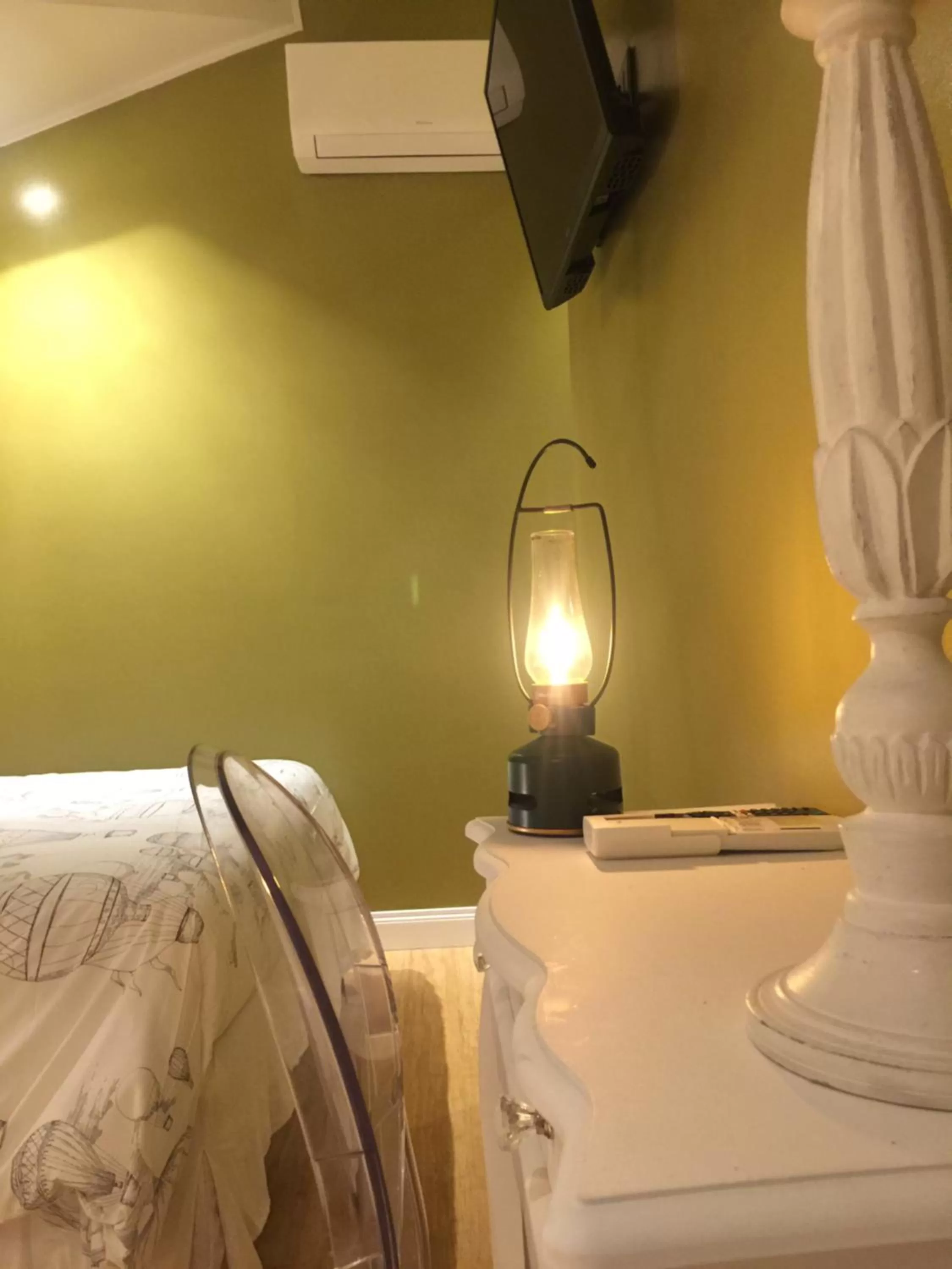 Bedroom, TV/Entertainment Center in B&B Via Roma 41