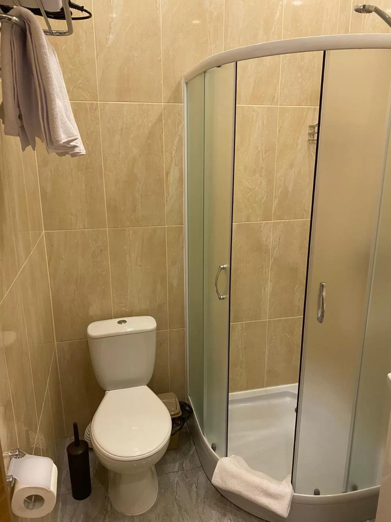 Toilet in Heart Kyiv Apart-Hotel