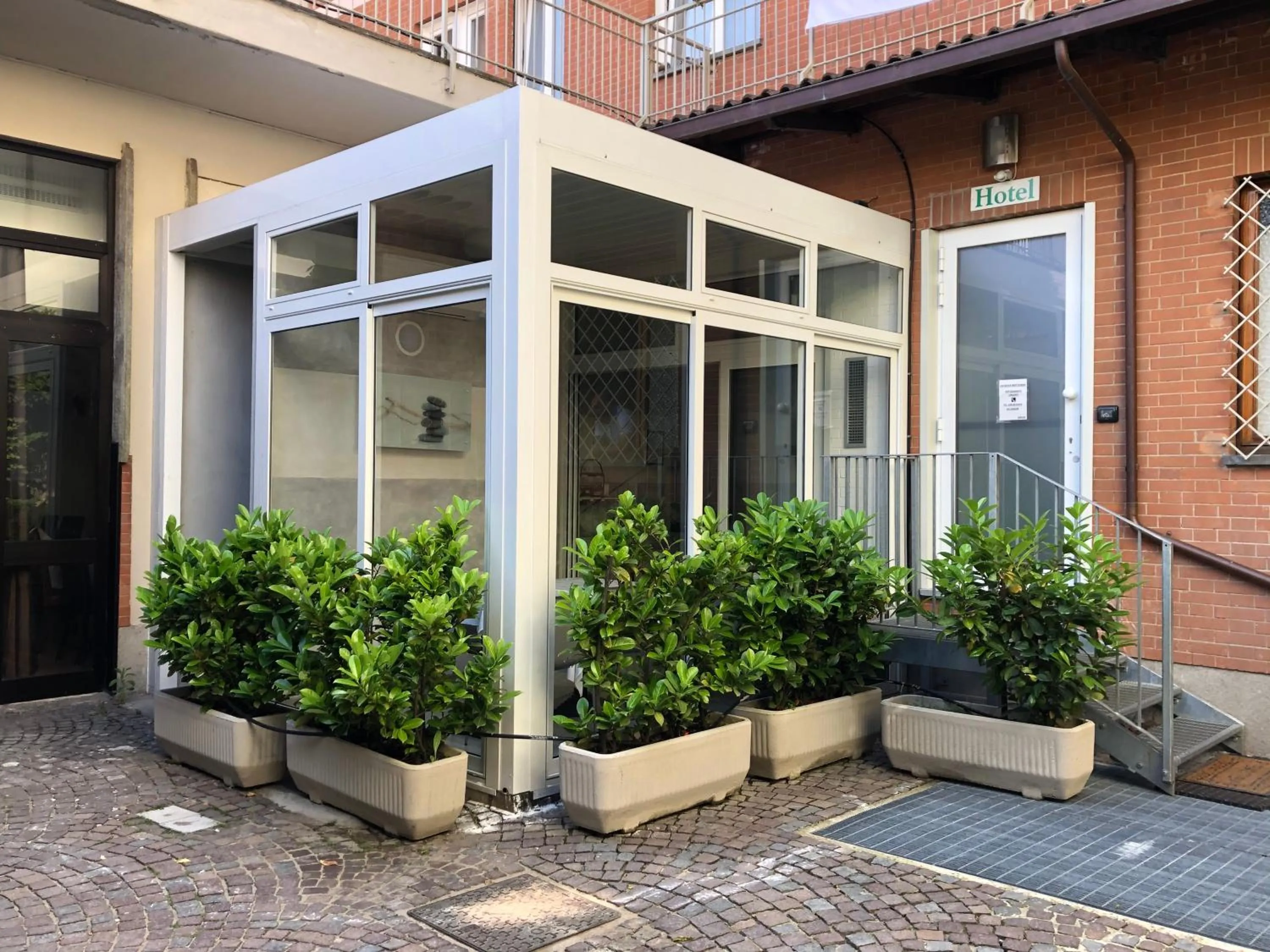 Area and facilities in Hotel City