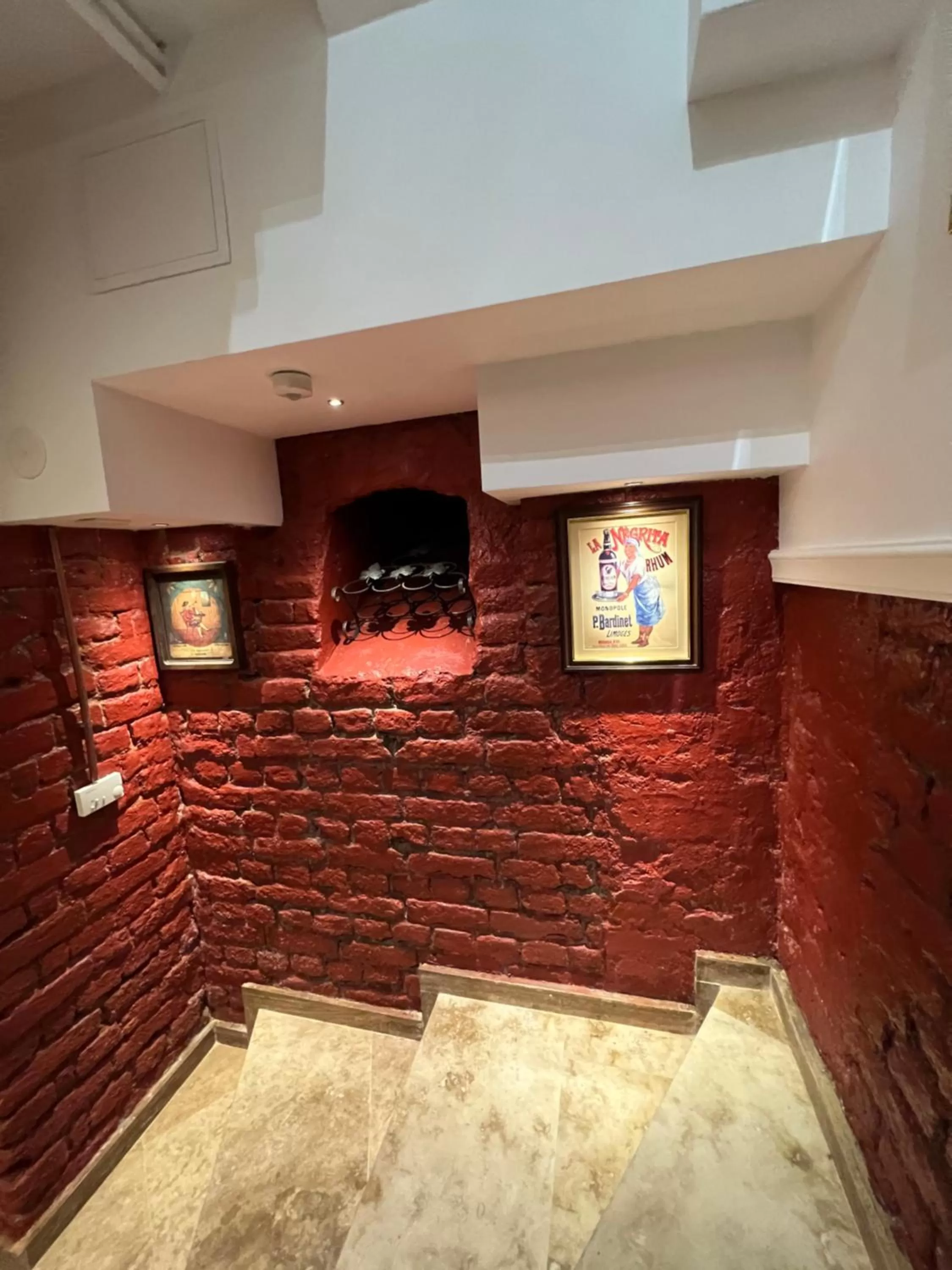 Property building in Hotel Boutique Cathedral Plaza Residences room for rent downtown