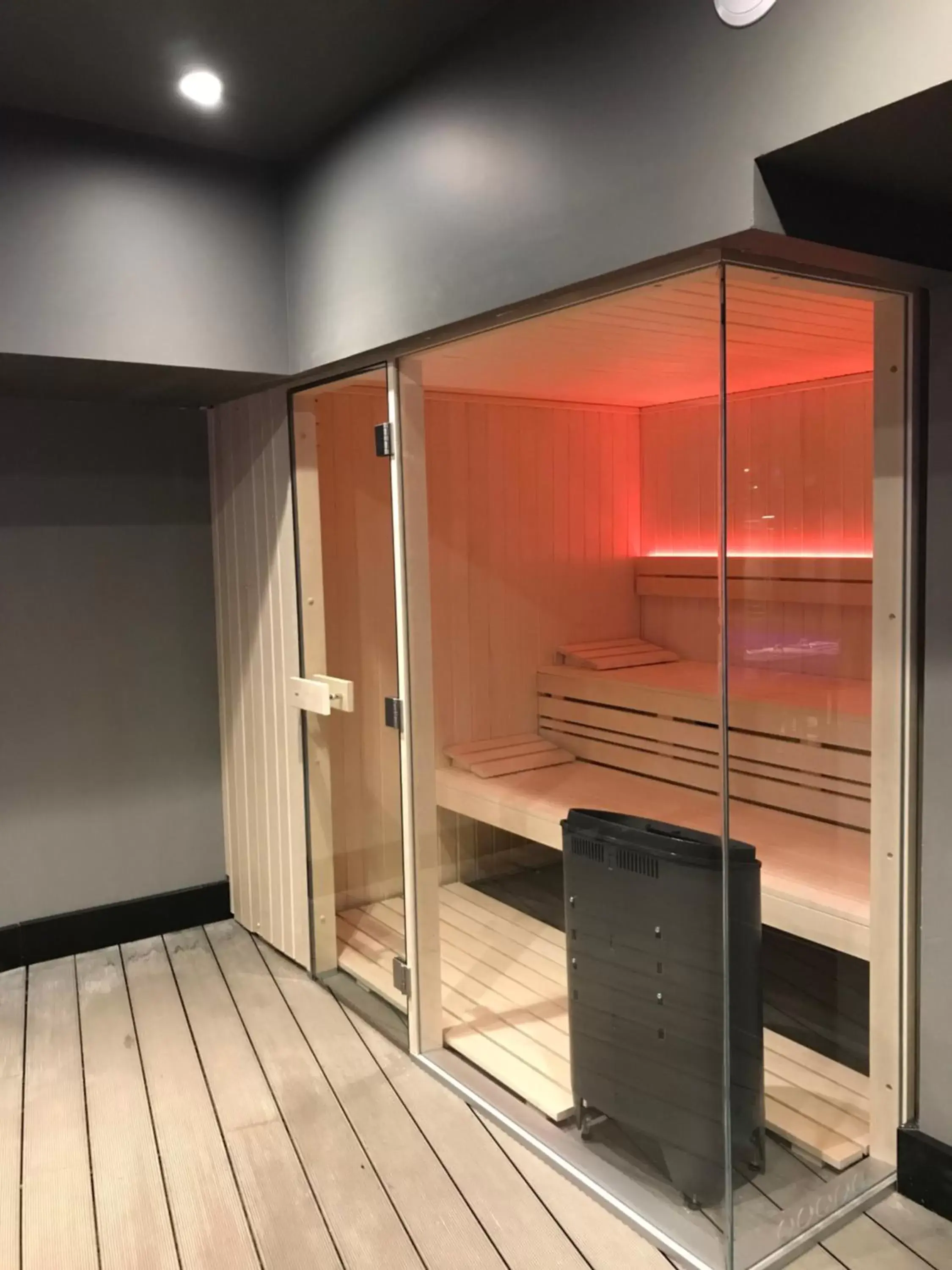 Sauna in Hotel le Cinq Hyper - Centre