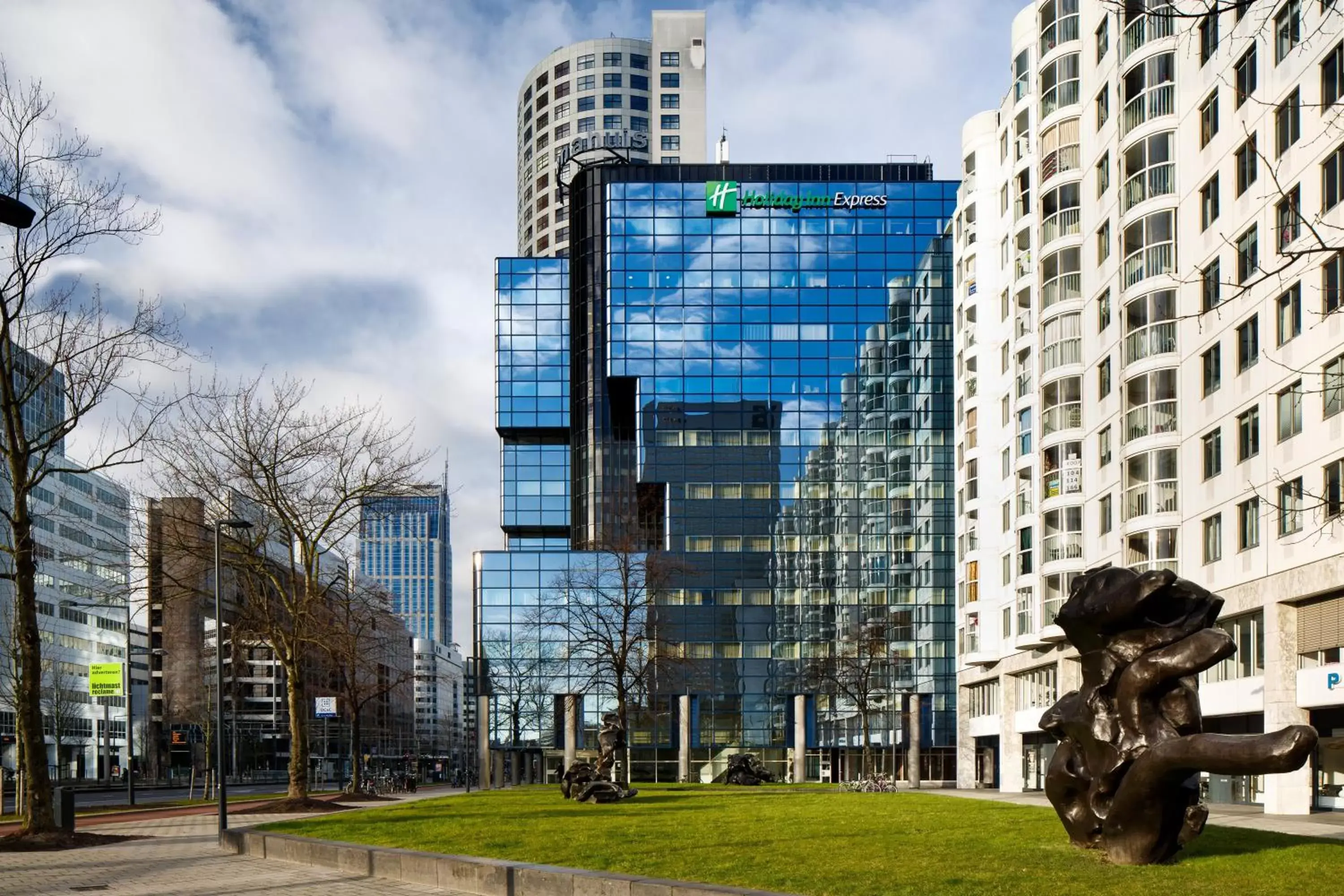 Property Building in Holiday Inn Express Rotterdam - Central Station, an IHG Hotel