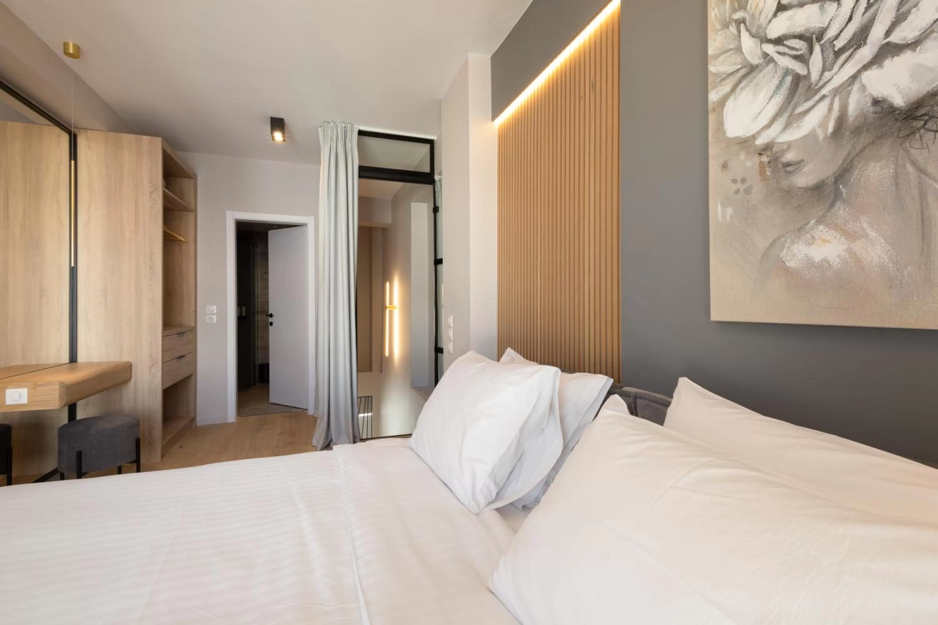 Bed in LUX&EASY Athens Downtown Residences