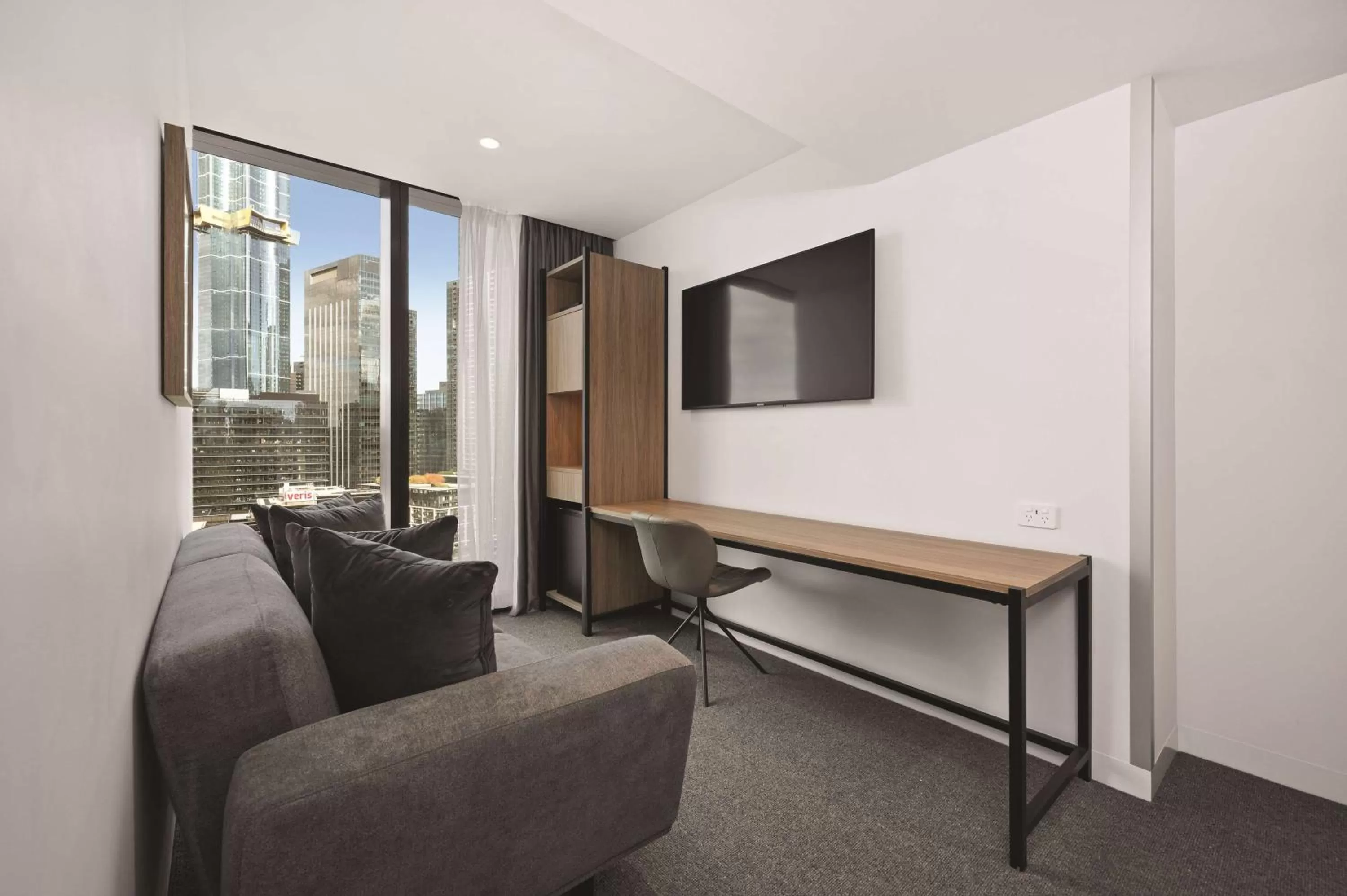 Lounge or bar in Vibe Hotel Melbourne