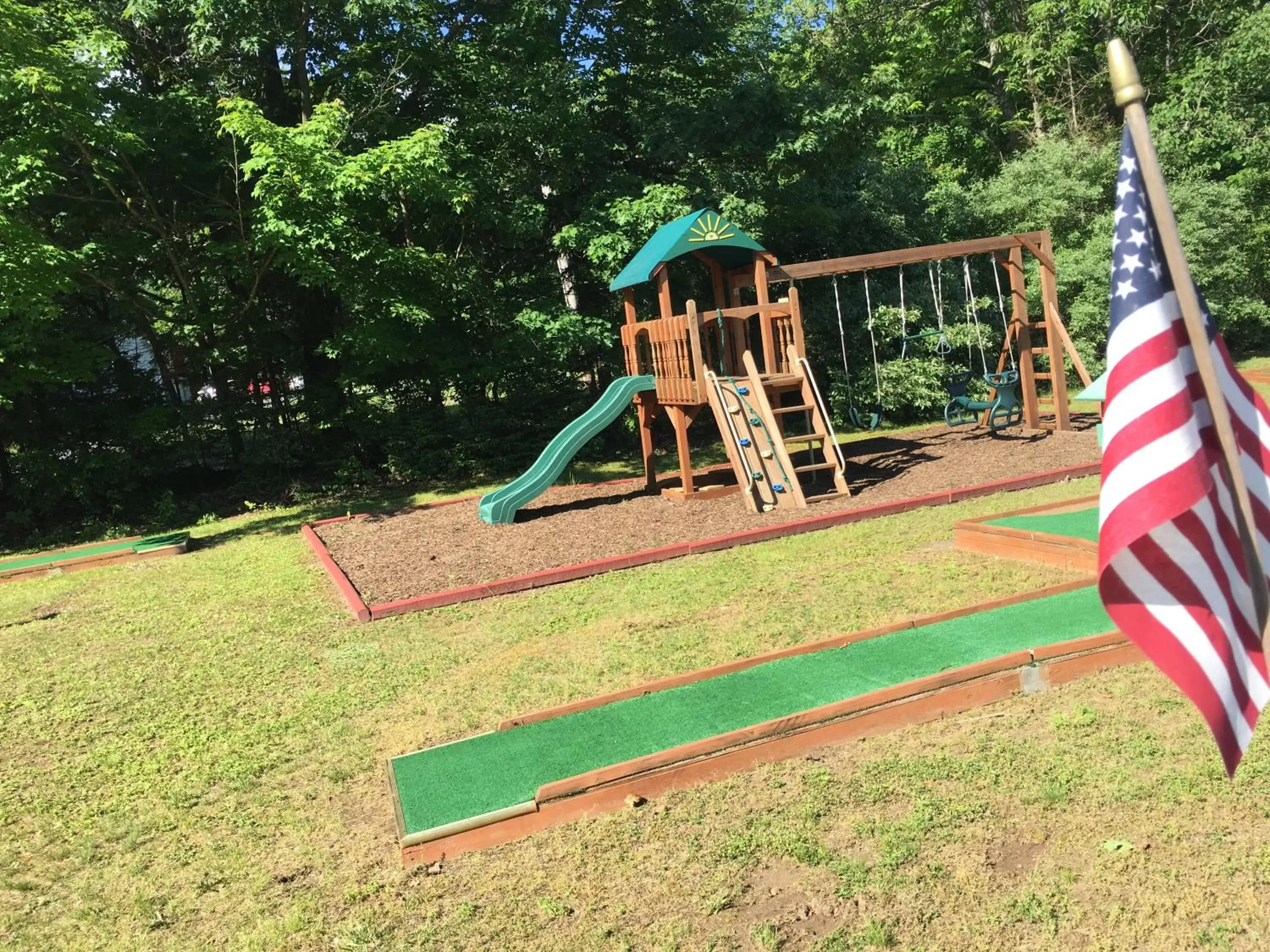 Children play ground, Children's Play Area in Echo Valley Cottages