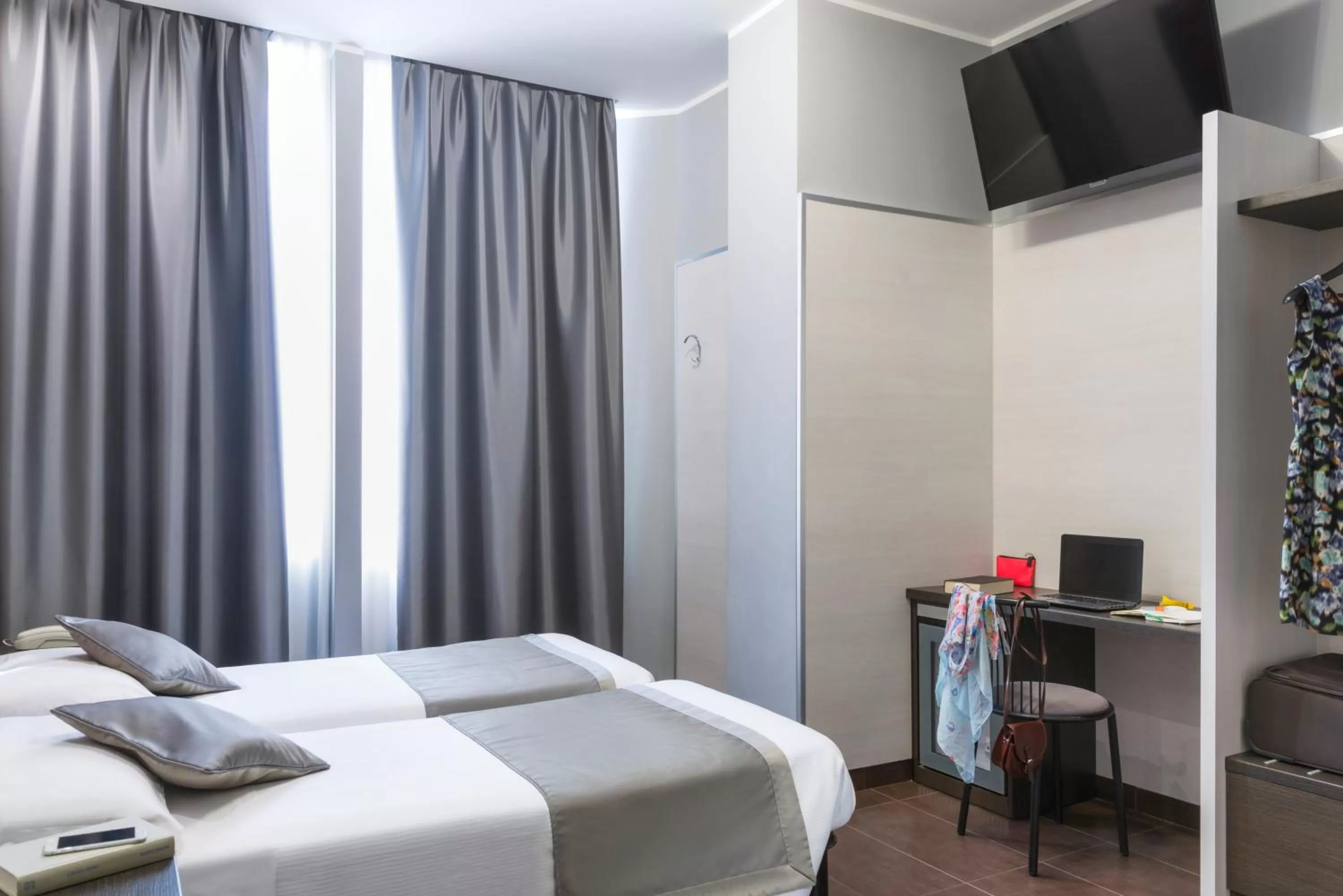 Photo of the whole room, Bed in Ibis Styles Milano Centro