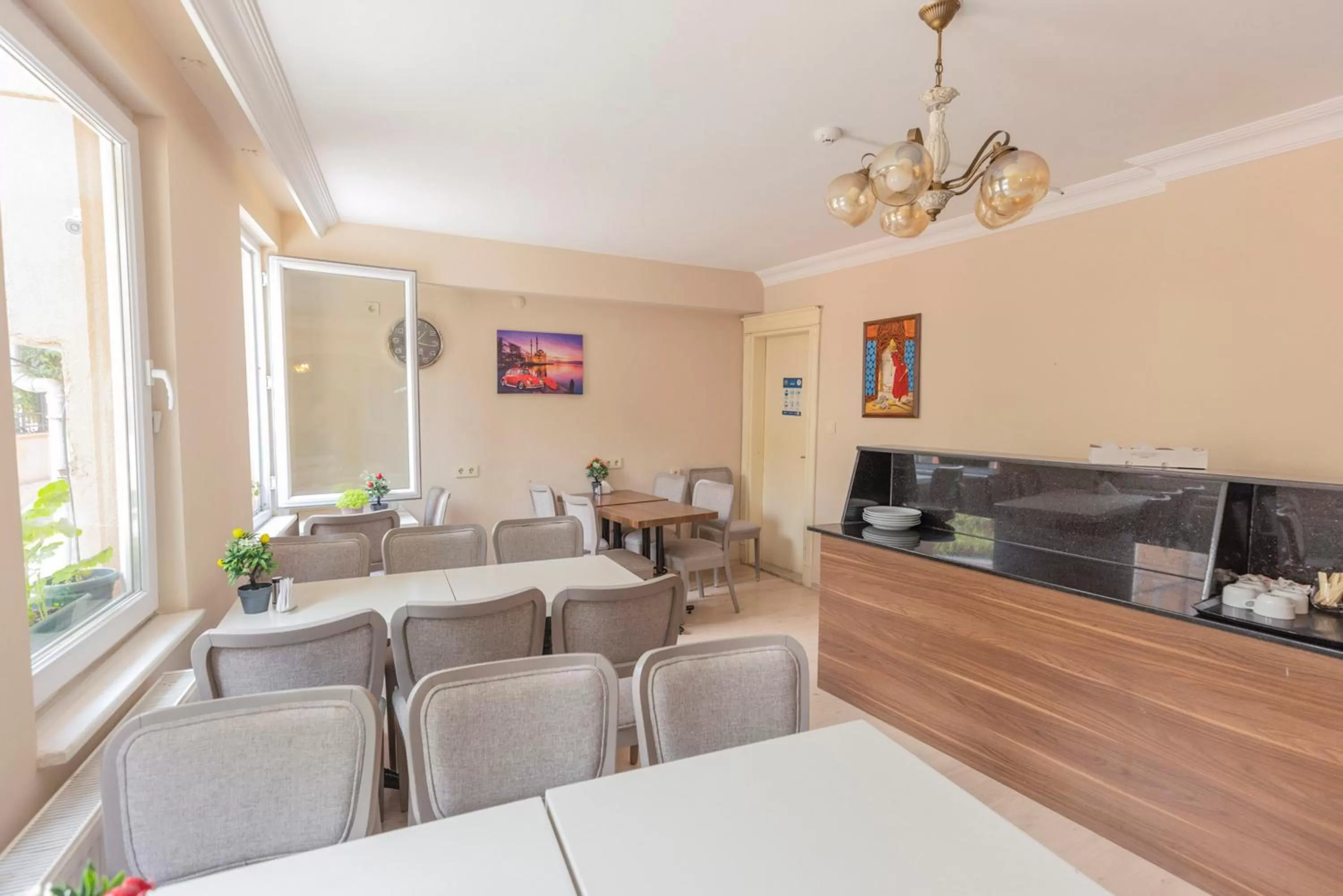 Dining area in De Marêe