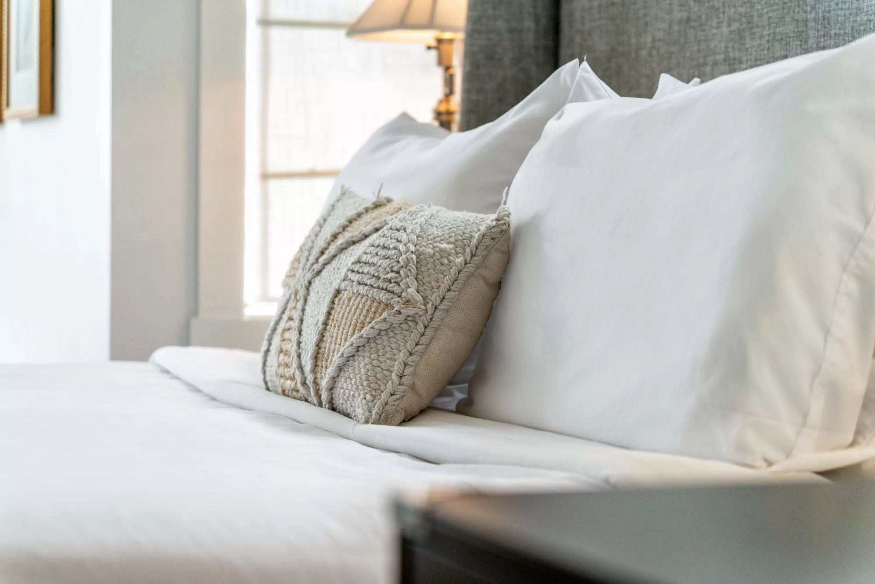 Bed in Agate Cove Inn