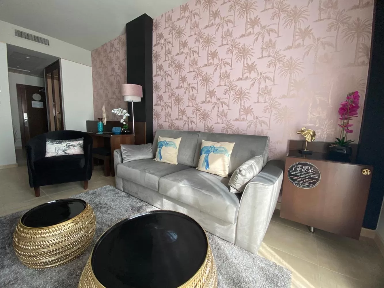 TV and multimedia in ON ALETA ROOM designed for adults