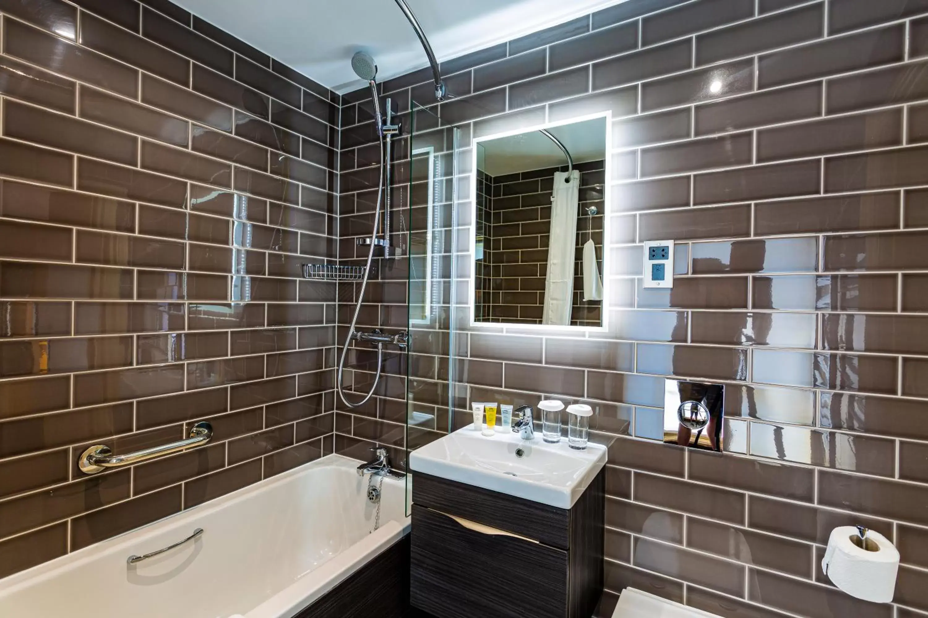 Bathroom in The Rutland Arms Hotel, Bakewell, Derbyshire