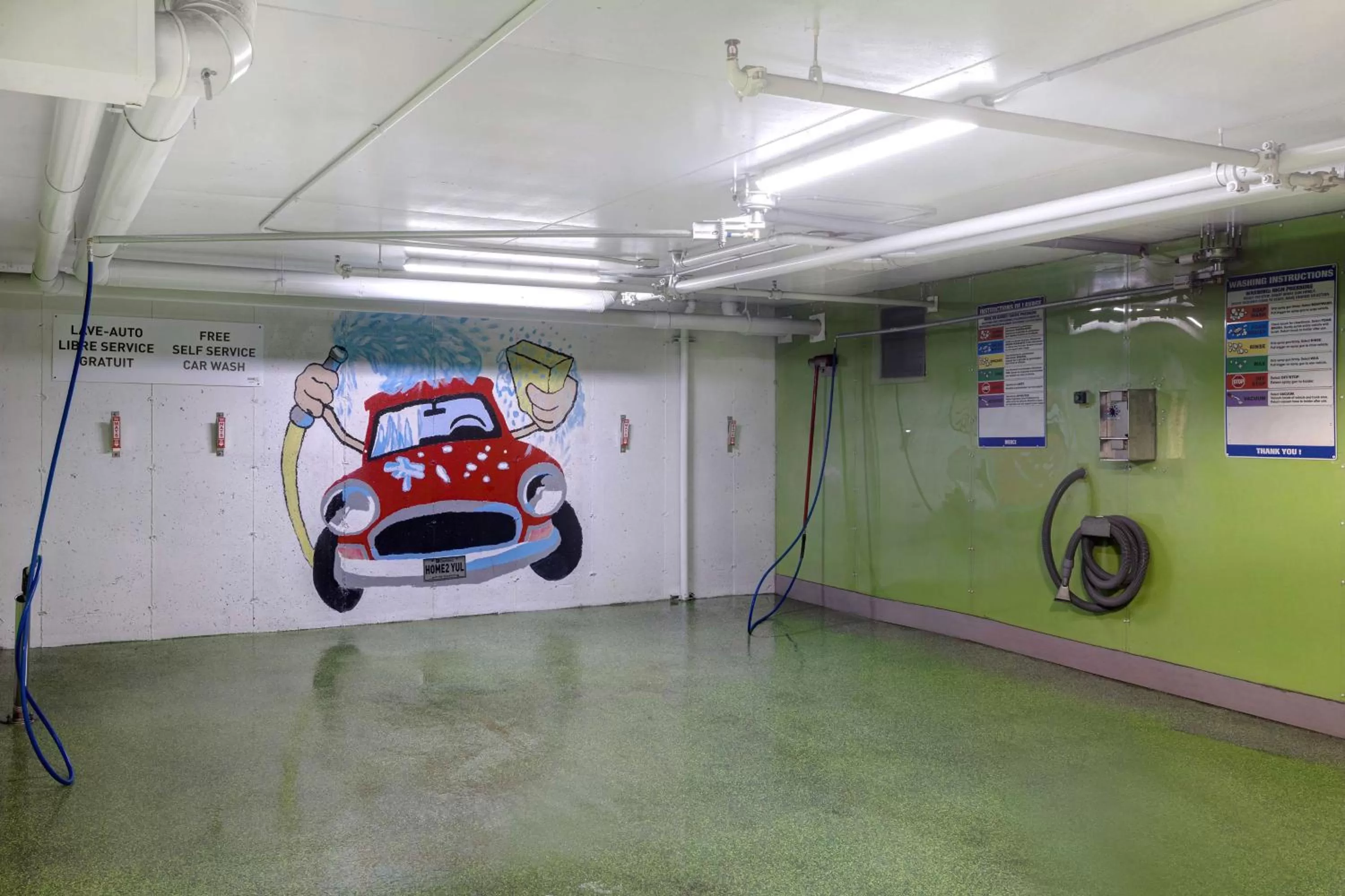 Property building in Home2 Suites By Hilton Montreal Dorval