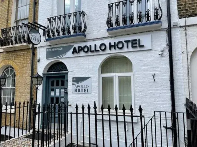 Property Building in Apollo Hotel Kings Cross