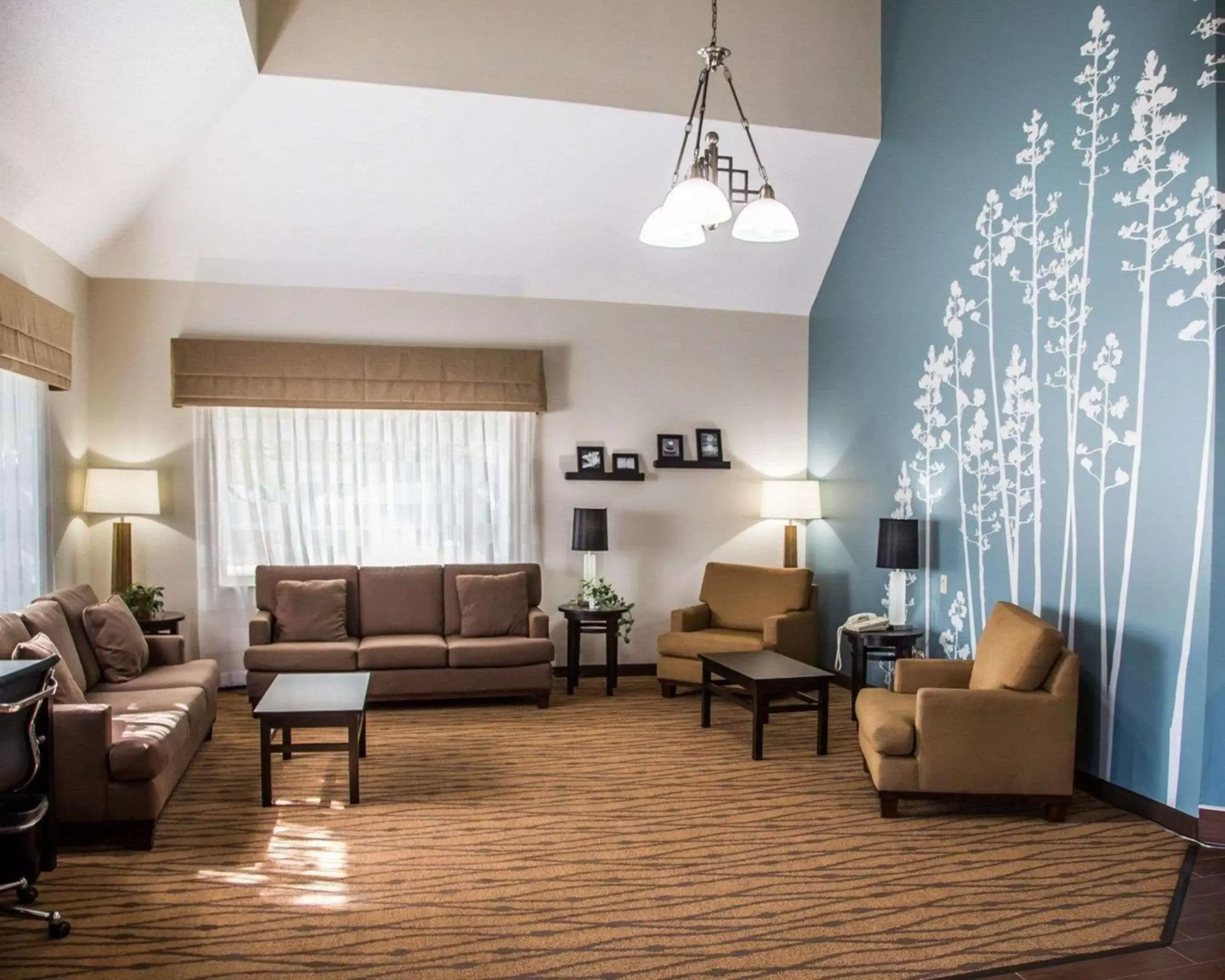 Lobby or reception, Seating Area in Sleep Inn and Suites Davenport