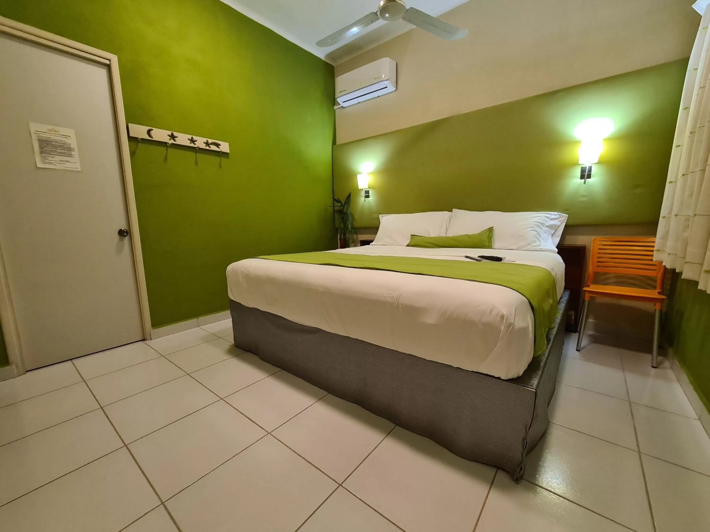 Photo of the whole room, Bed in Casa Mia