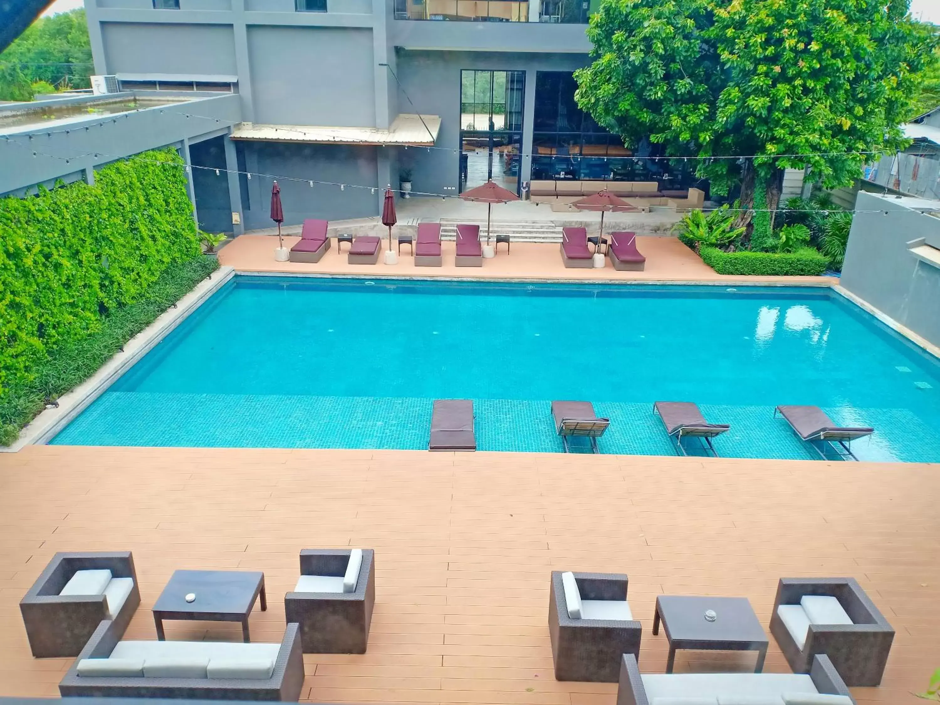 Pool view, Swimming Pool in Vismaya Suvarnabhumi Hotel