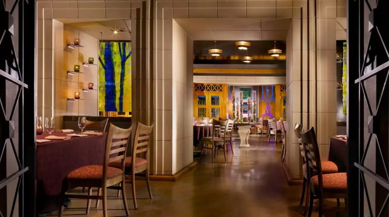 Restaurant/Places to Eat in Omni Los Angeles Hotel