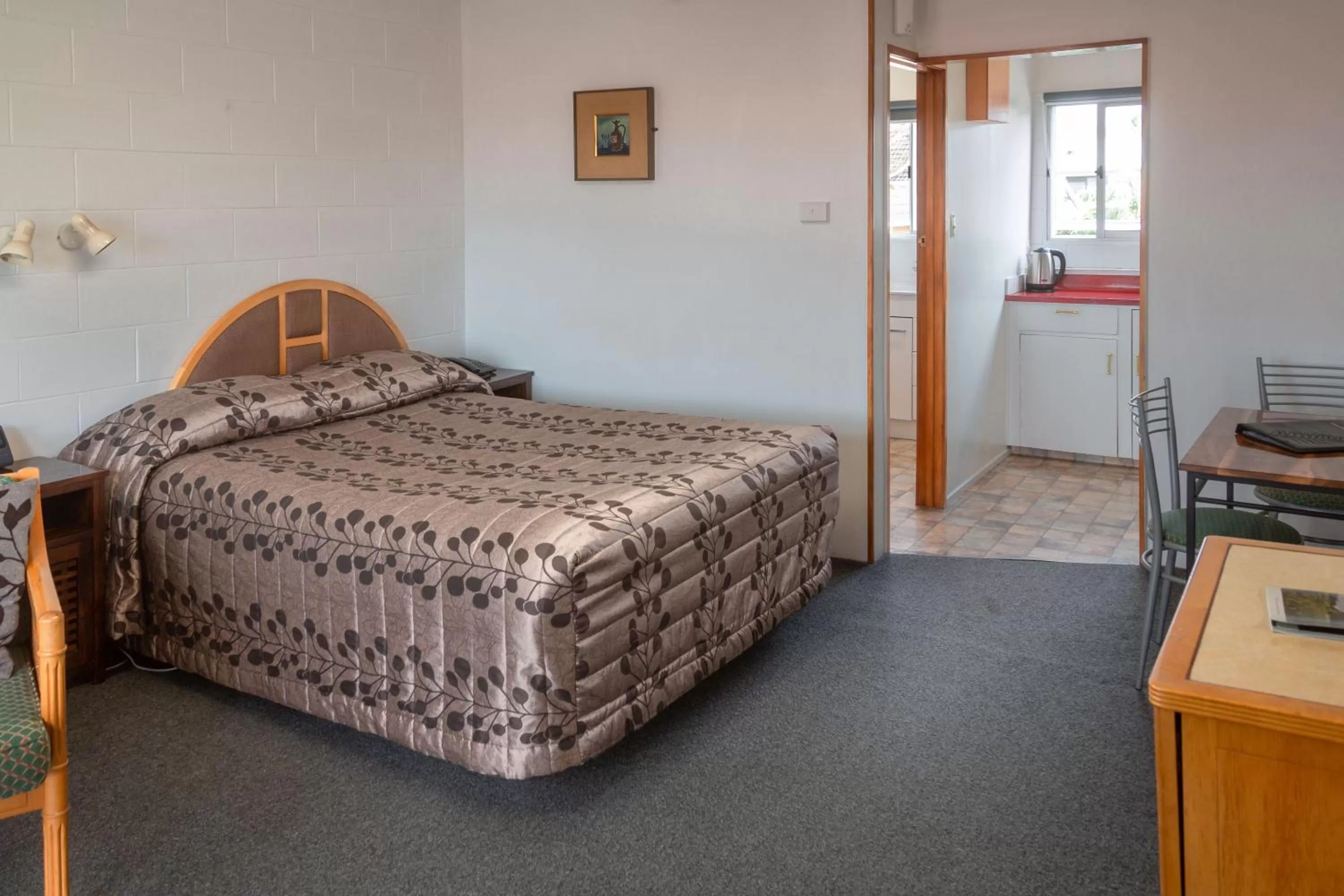 Bed in New Haven Motel