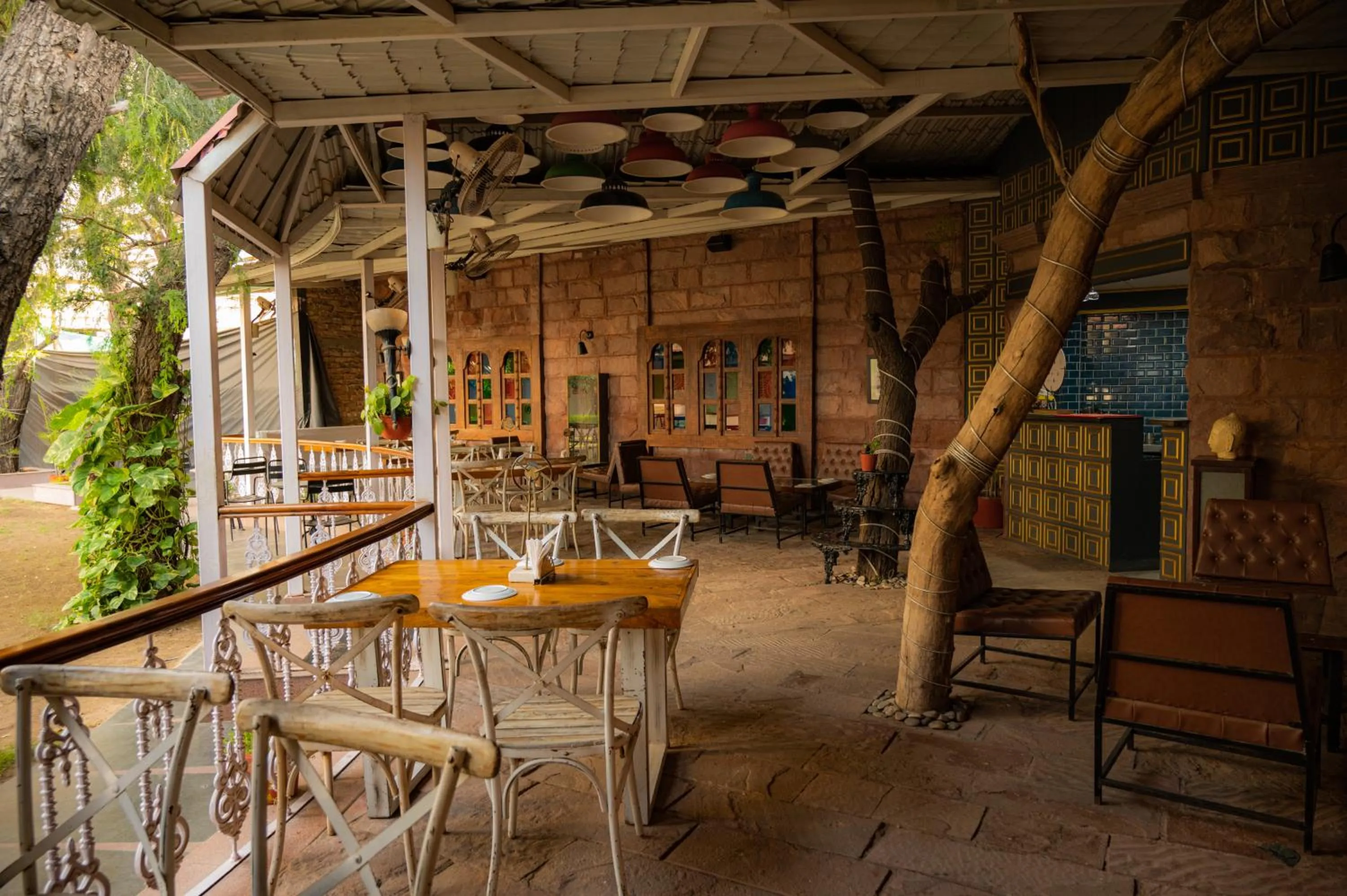 Restaurant/places to eat in Park Plaza Jodhpur