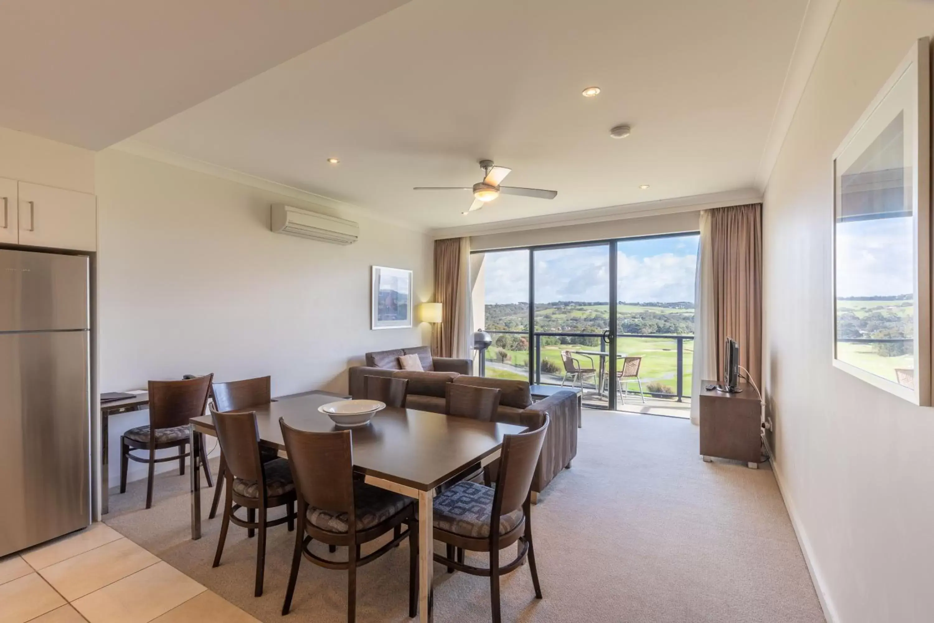 Balcony/Terrace, Dining Area in McCracken Country Club