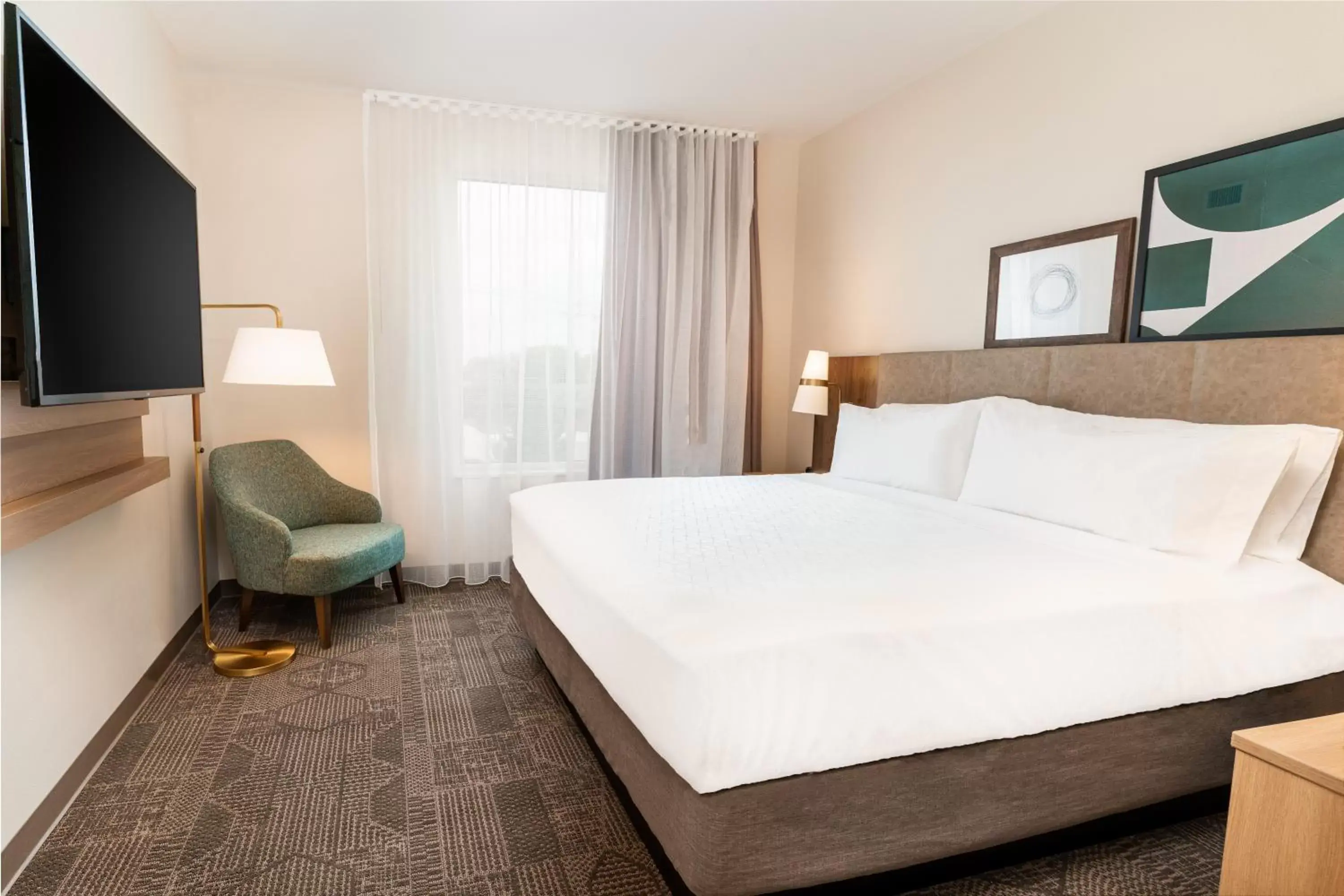Bed in Staybridge Suites - Nashville - Vanderbilt, an IHG Hotel