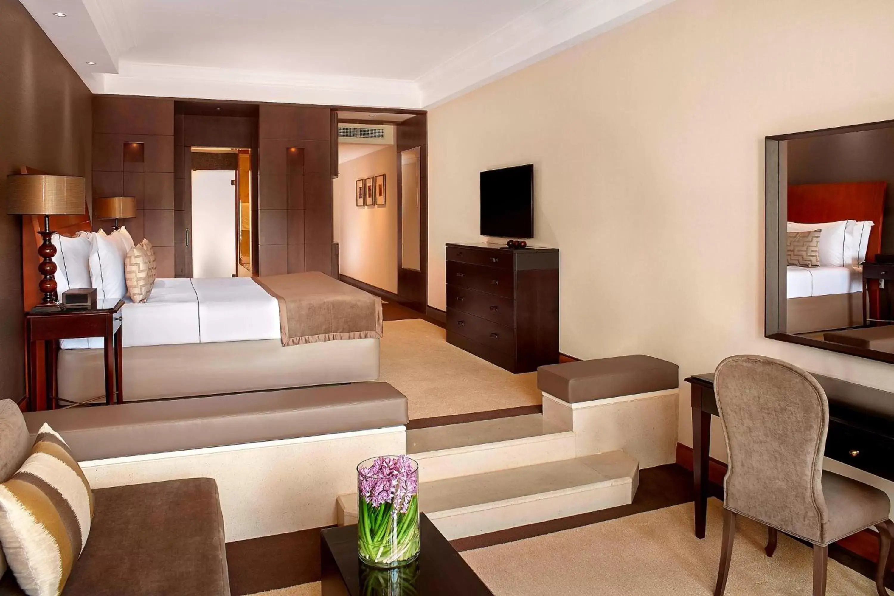 Bedroom, Seating Area in Penha Longa Resort