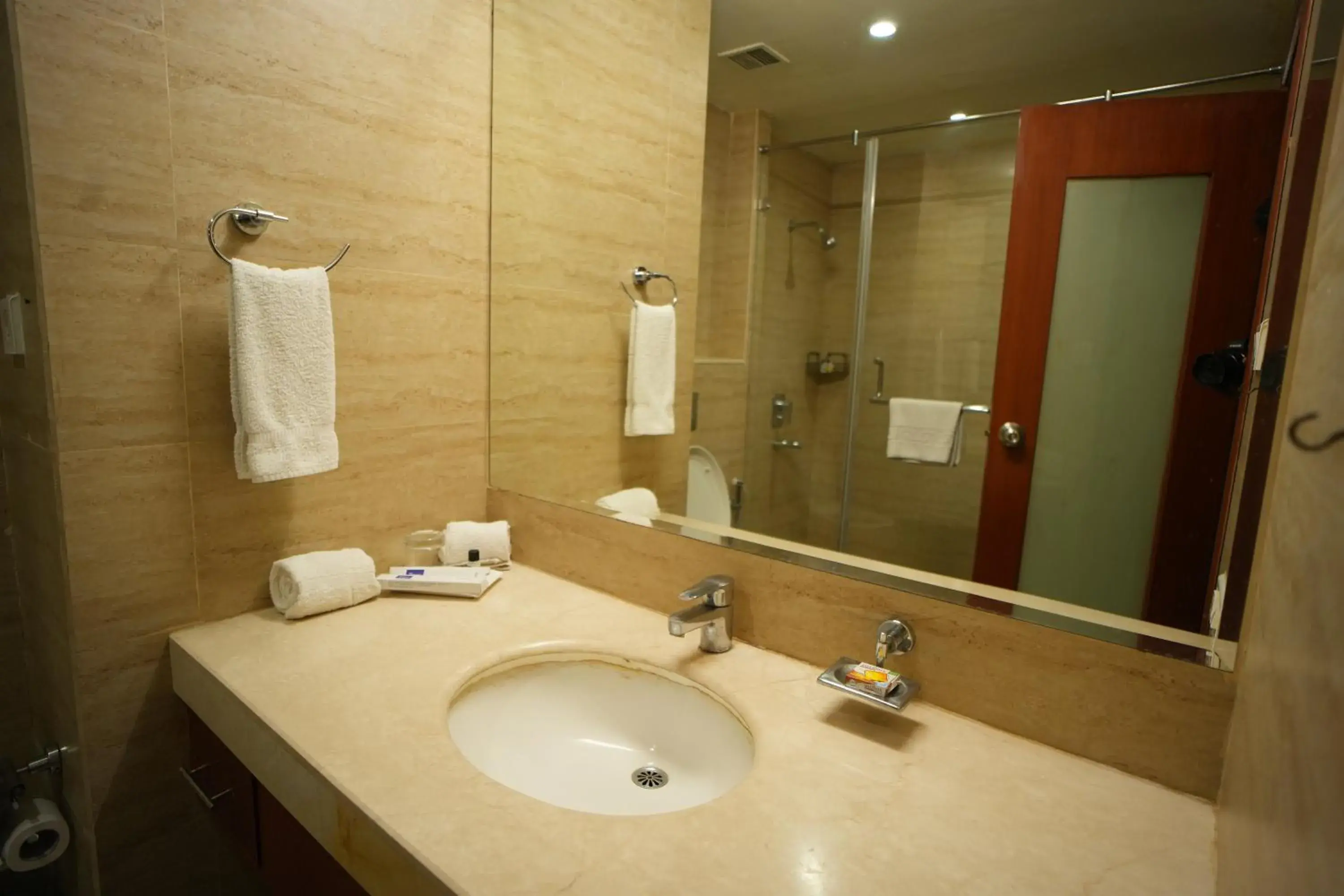 Bathroom in Siesta Hitech Hotel