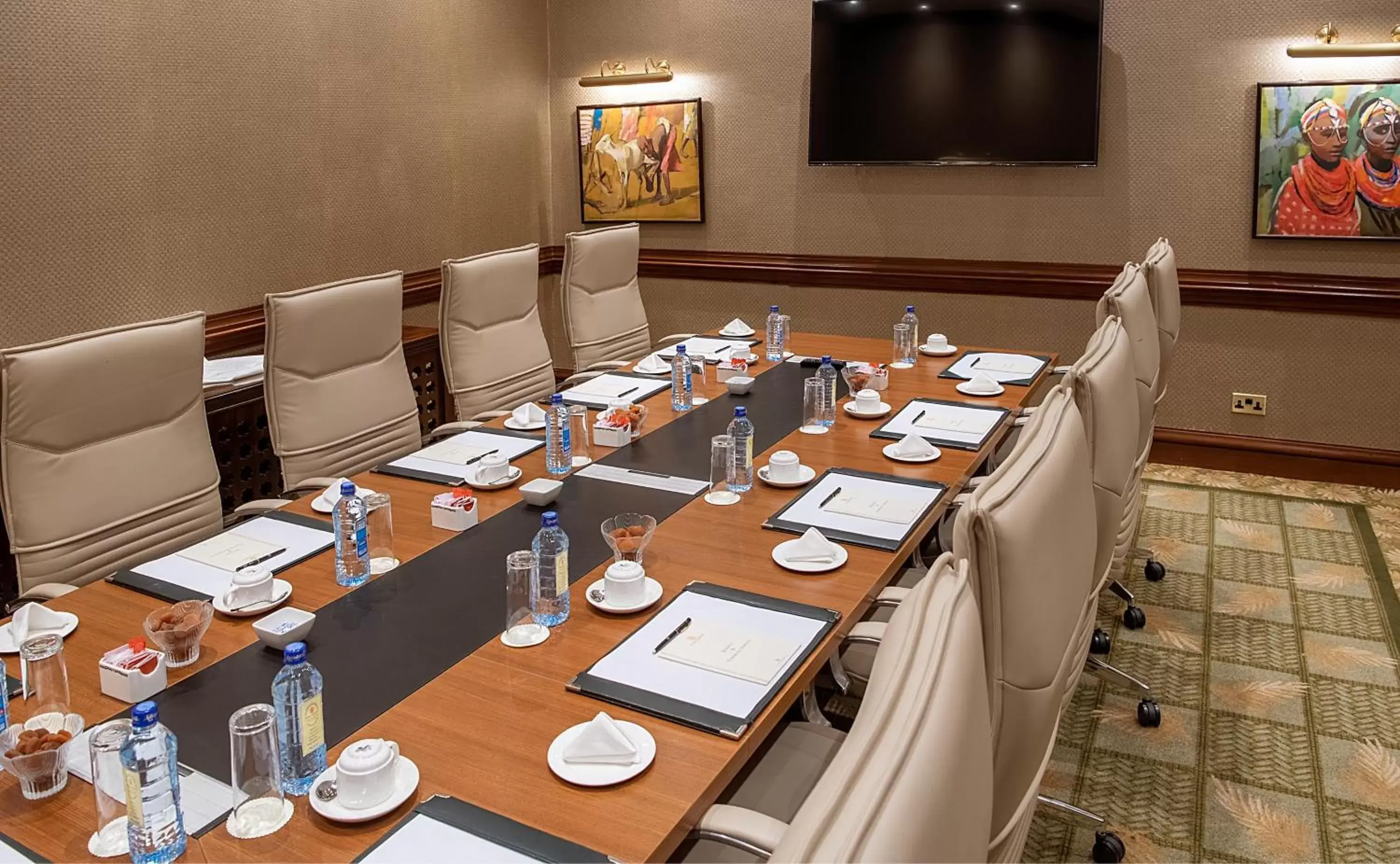 Meeting/conference room, Restaurant/Places to Eat in Nairobi Serena Hotel