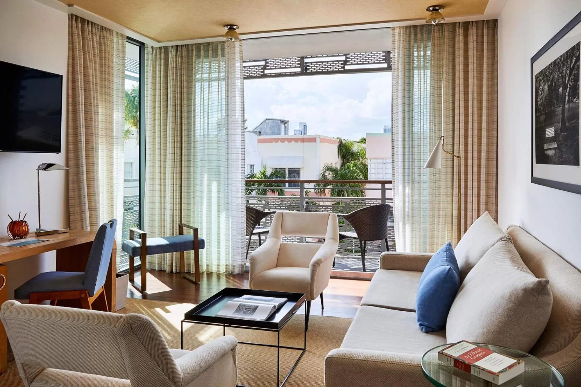 Balcony/Terrace in The Betsy Hotel, South Beach