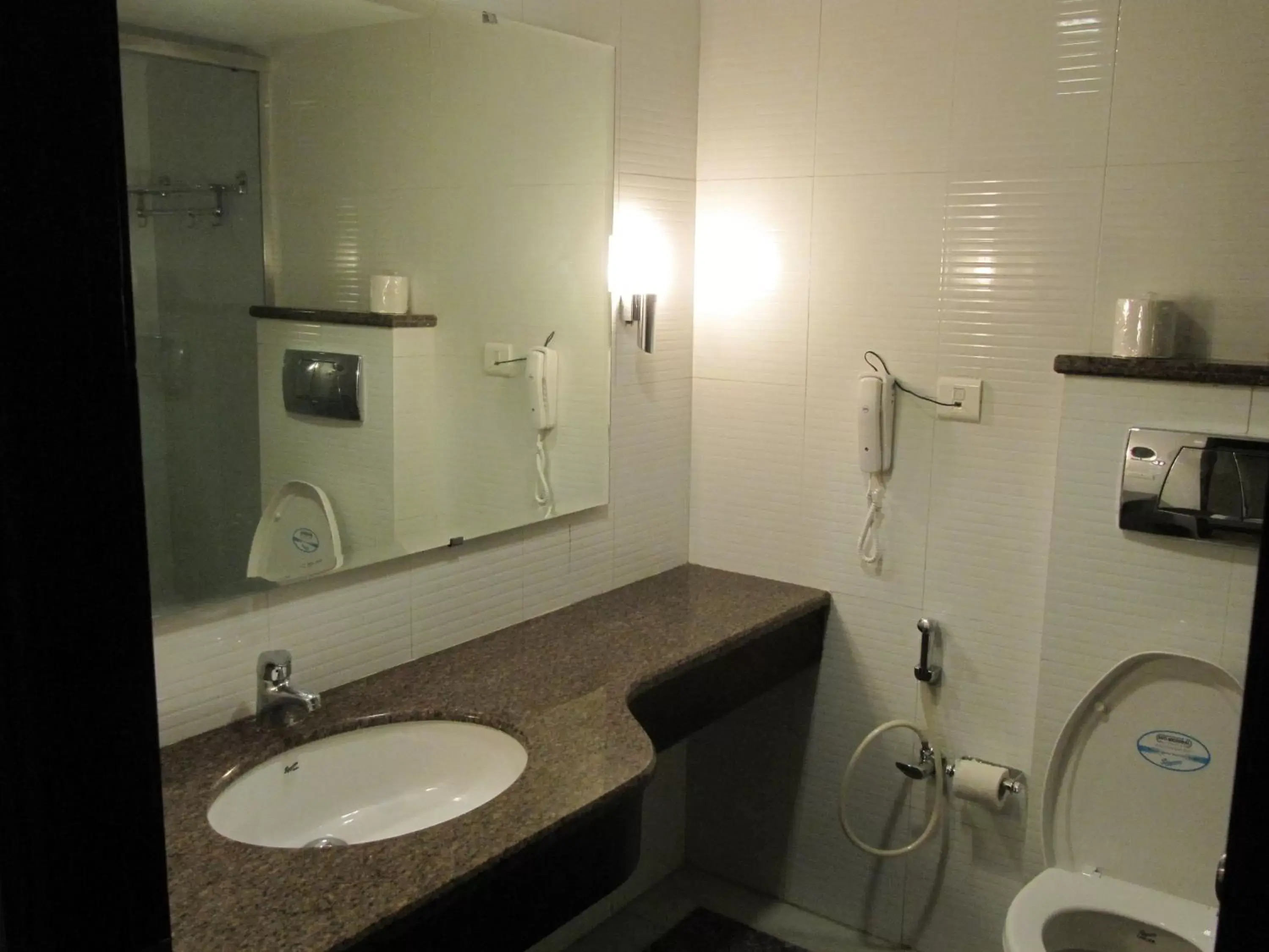 Bathroom in Hotel Taj Resorts