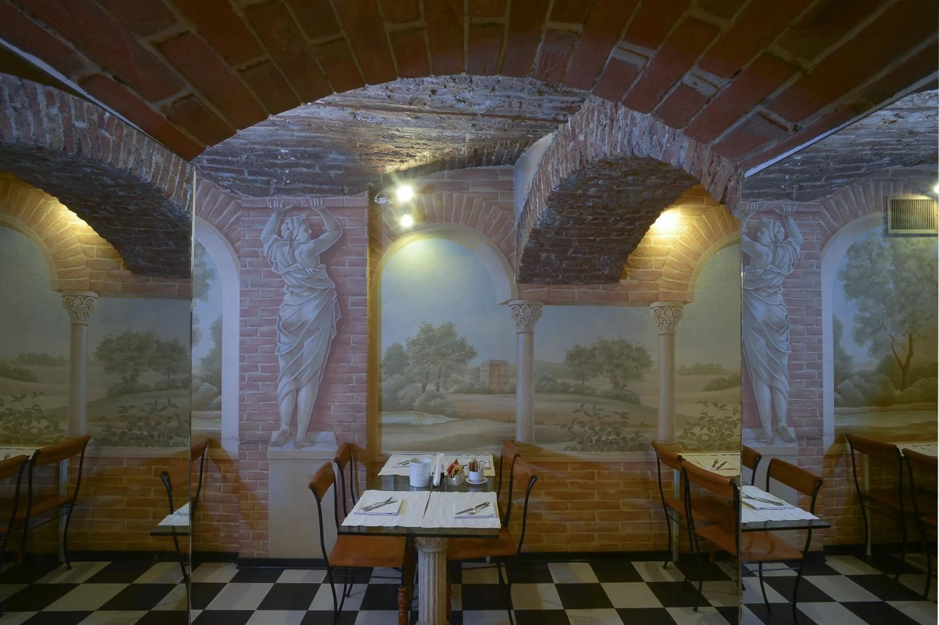 Restaurant/places to eat in Zanhotel Tre Vecchi