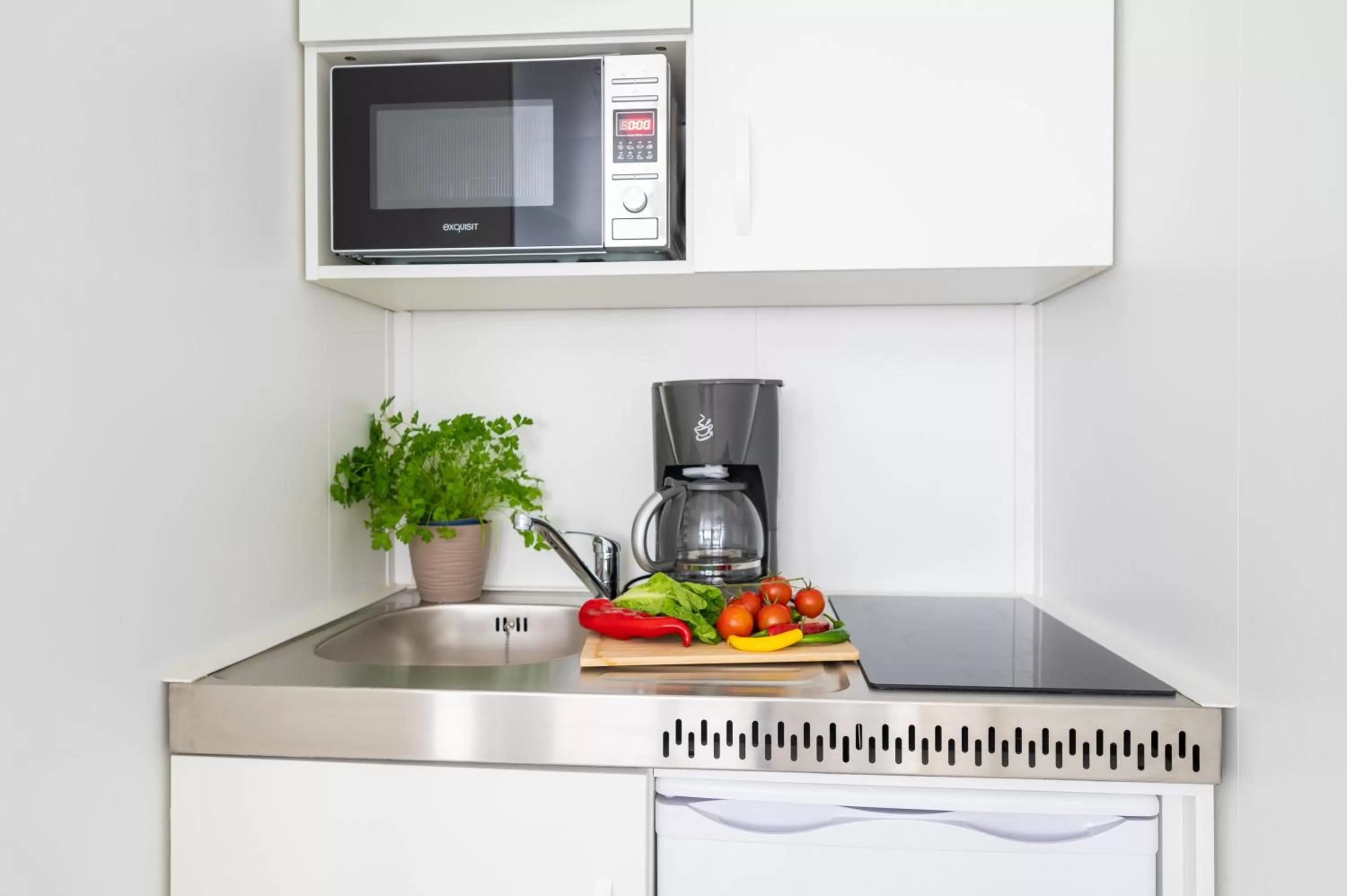 Kitchen or kitchenette in Marina Martinshafen